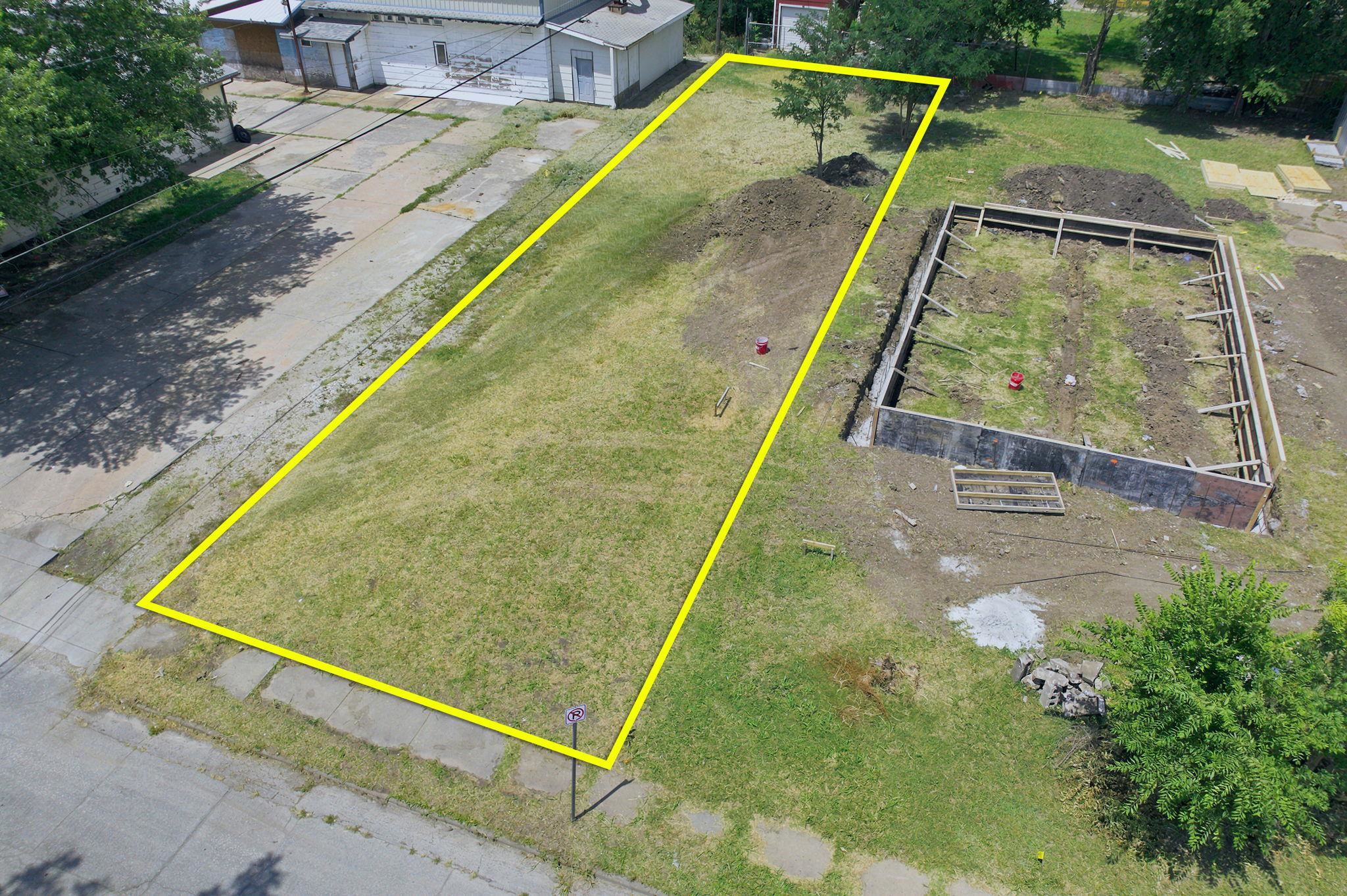 Lot 21 E Boston St