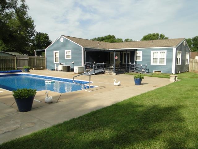 408 E Jones St. Property Photo 6