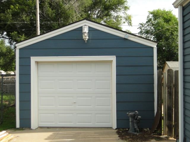 408 E Jones St. Property Photo 10