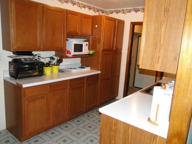 408 E Jones St. Property Photo 15