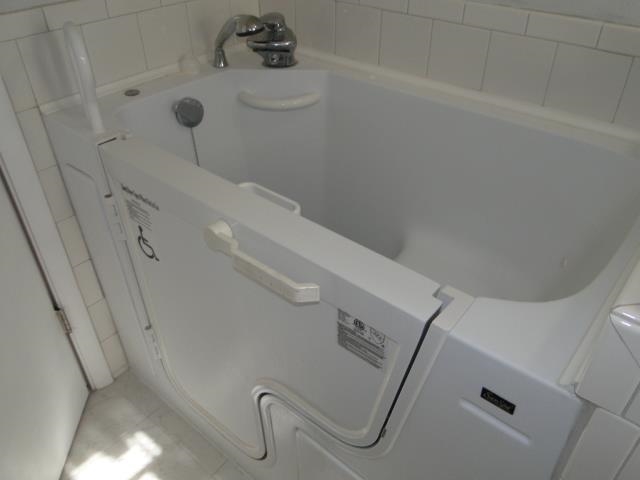 408 E Jones St. Property Photo 21