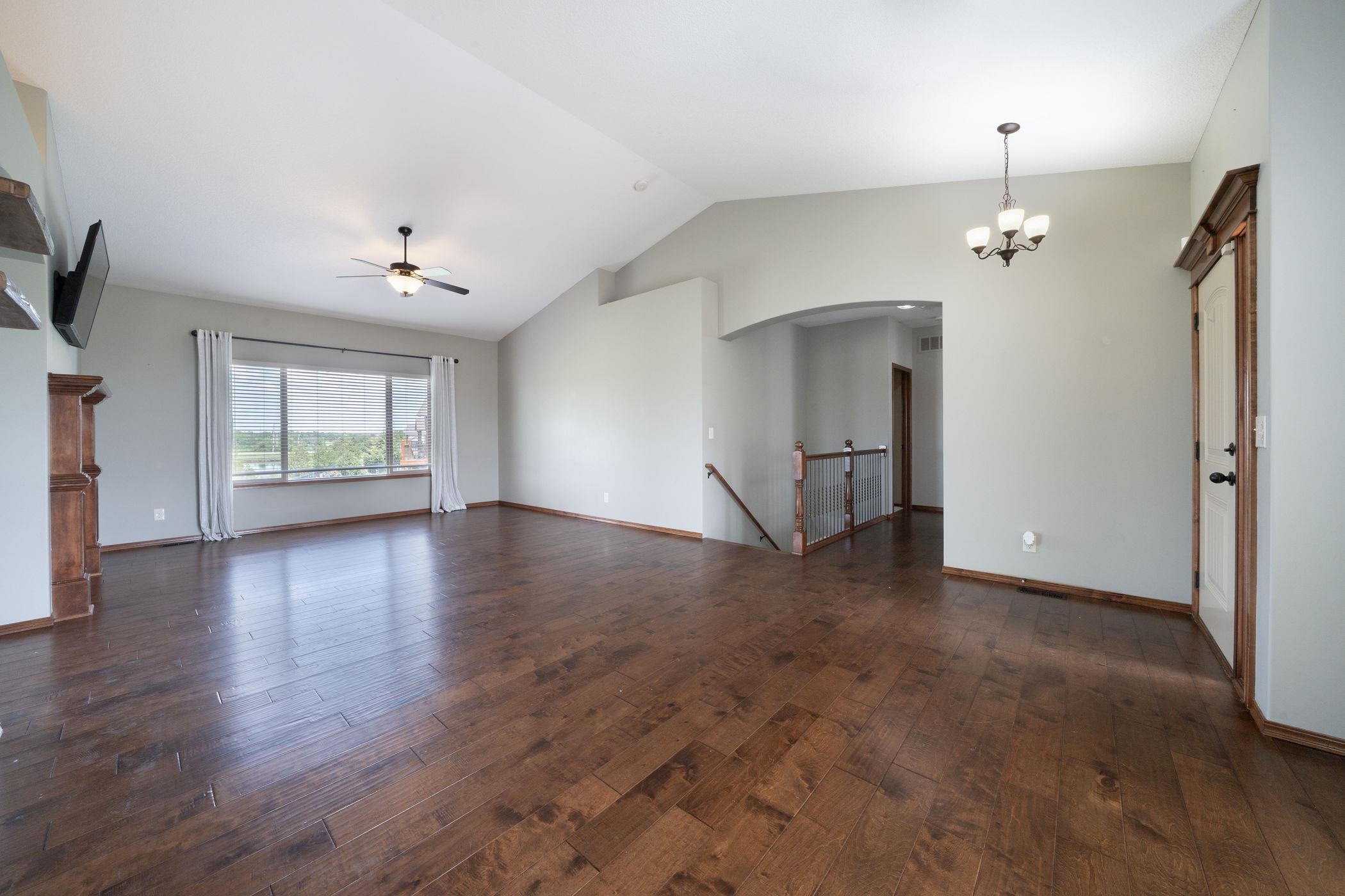 1245 N Countrywalk St Property Photo 7