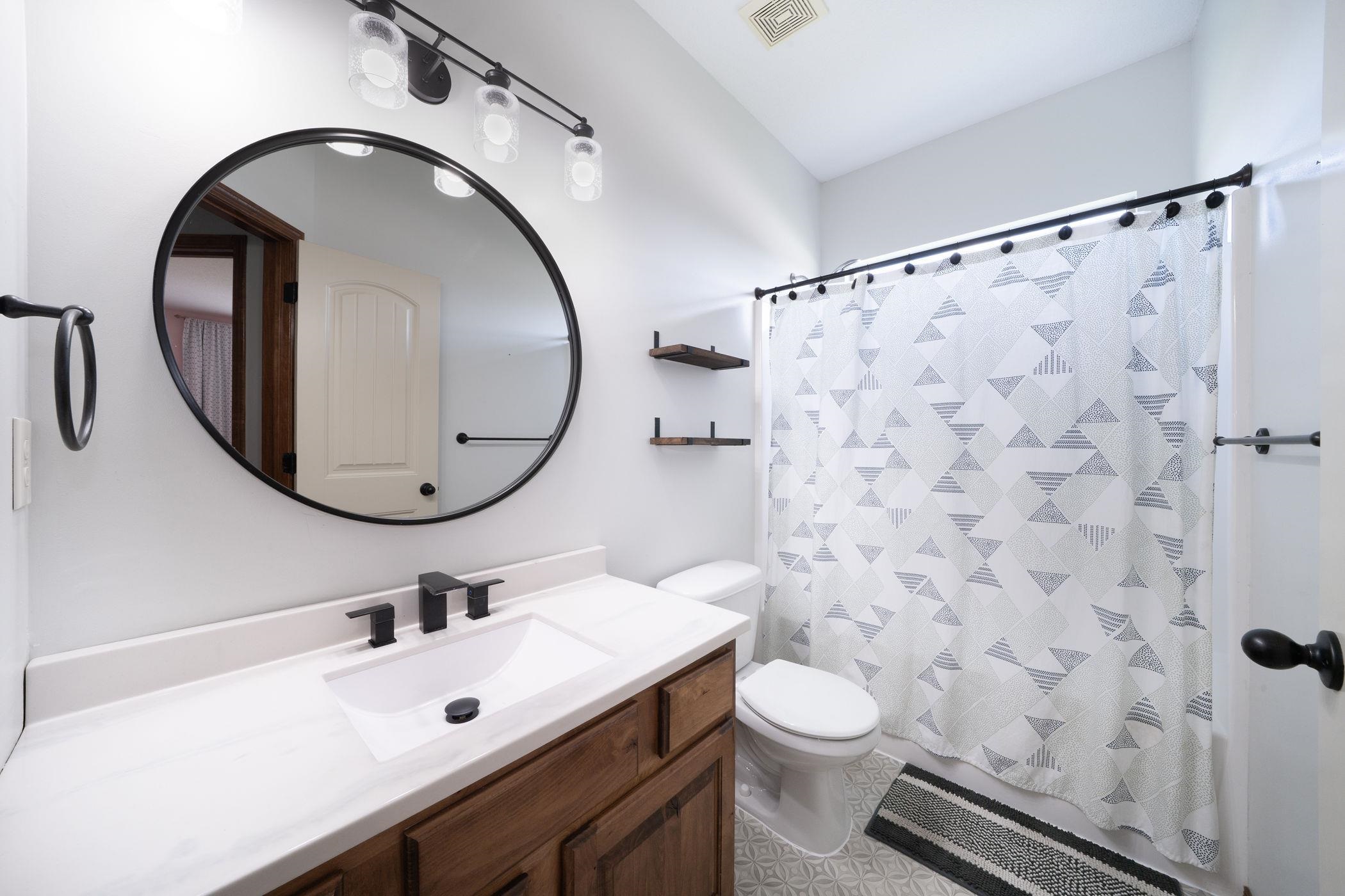 1245 N Countrywalk St Property Photo 20