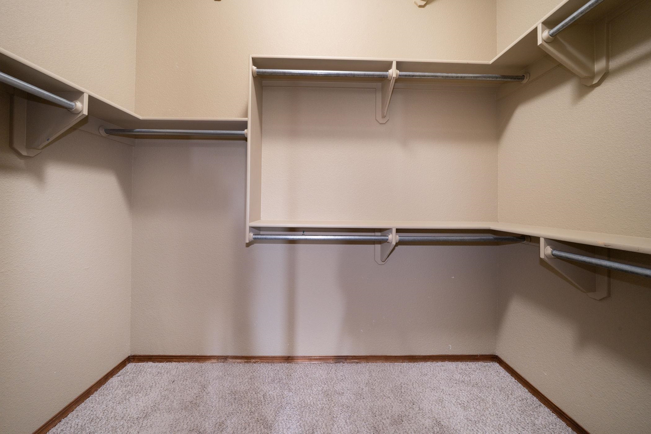 1245 N Countrywalk St Property Photo 22