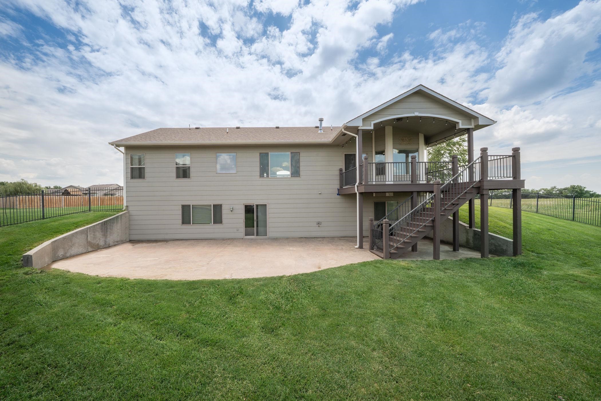 1245 N Countrywalk St Property Photo 31