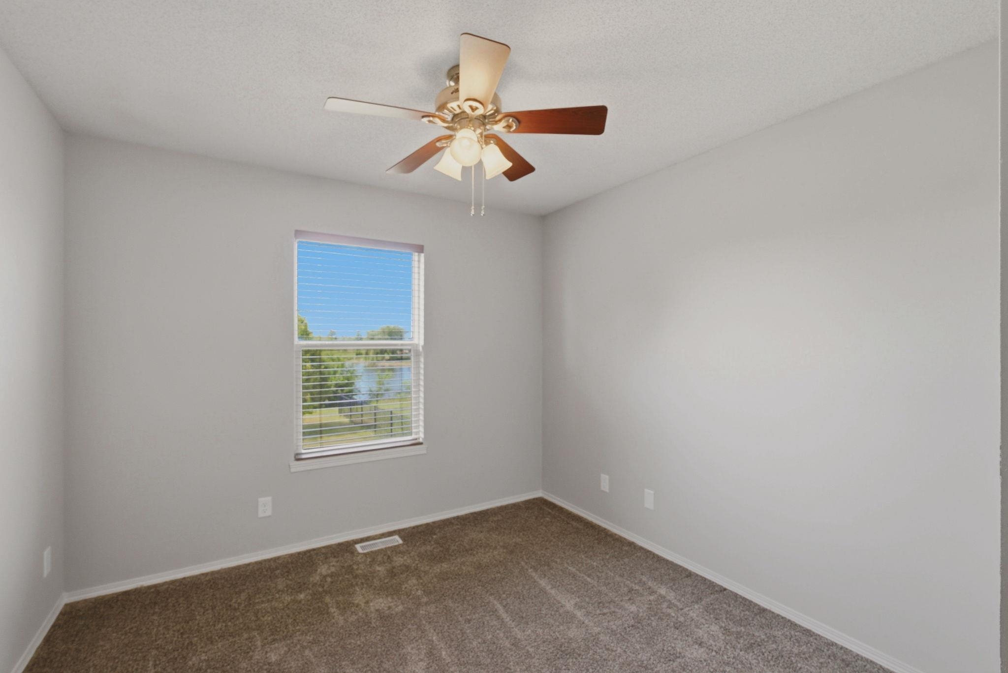 2421 N Fieldstone Street Property Photo 19