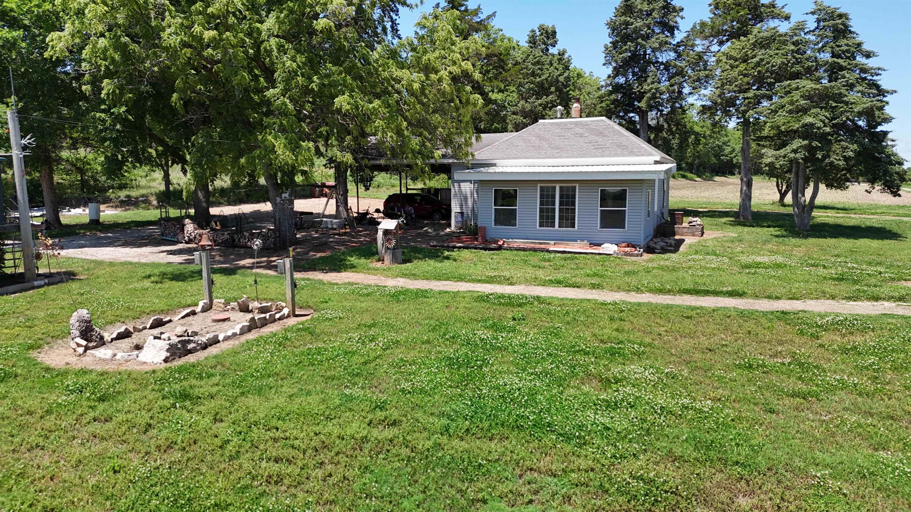 8749 700 Rd Property Photo 21