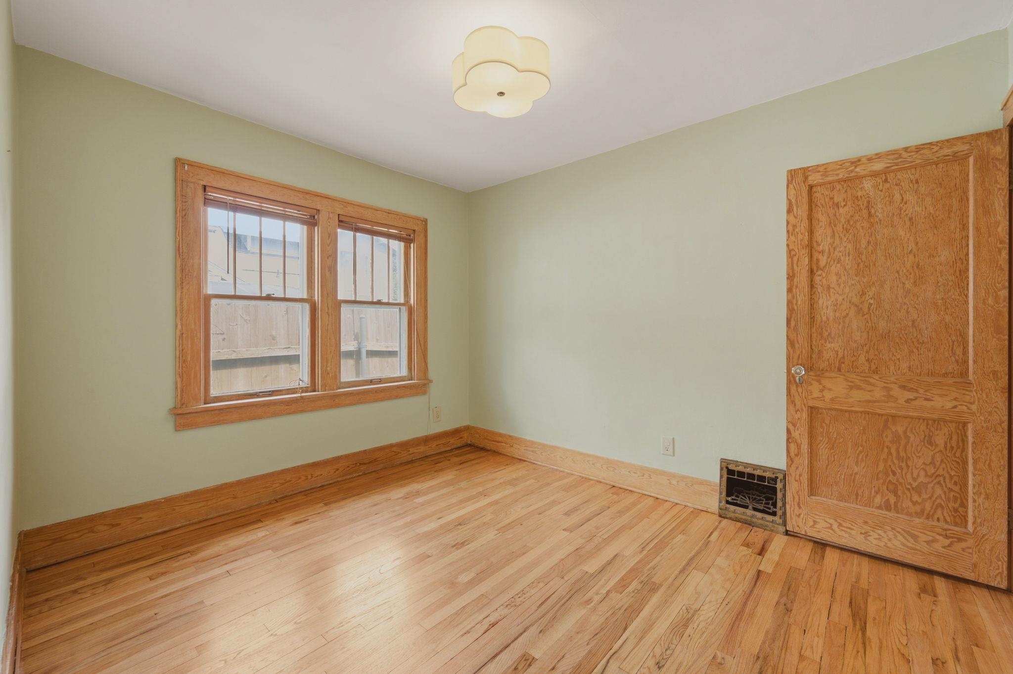 924 N Amidon Ave Property Photo 7