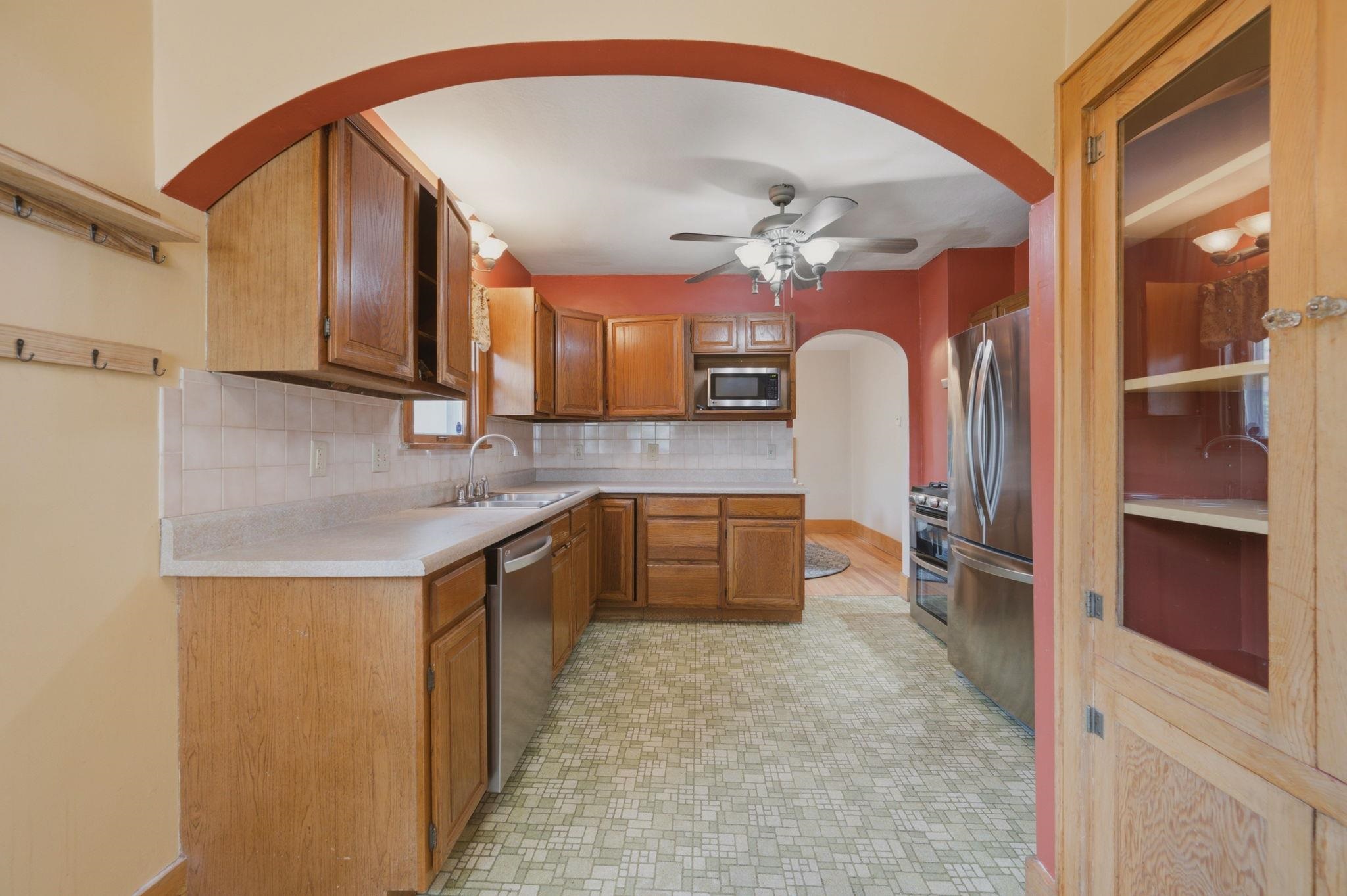 924 N Amidon Ave Property Photo 12
