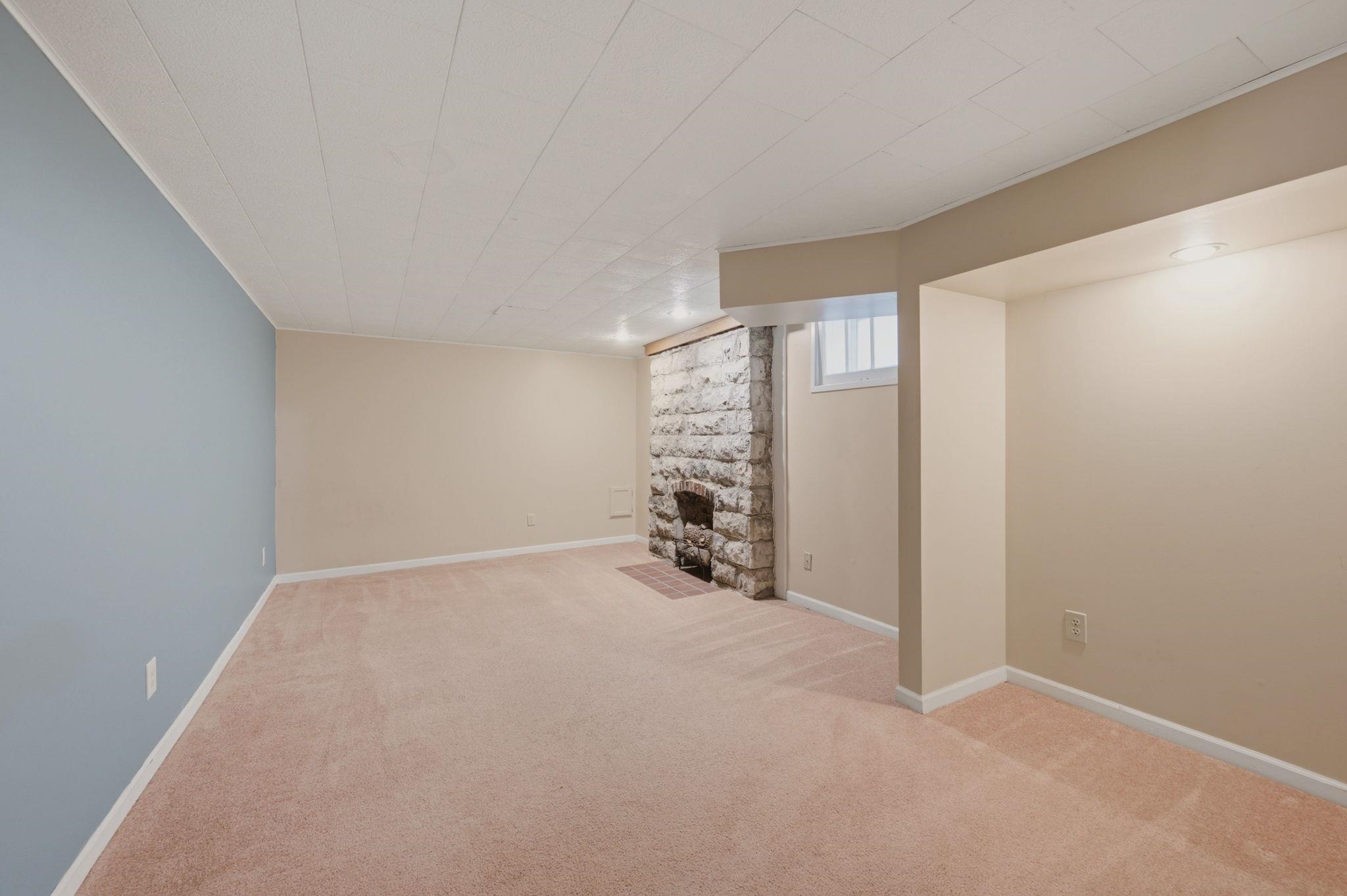 924 N Amidon Ave Property Photo 25