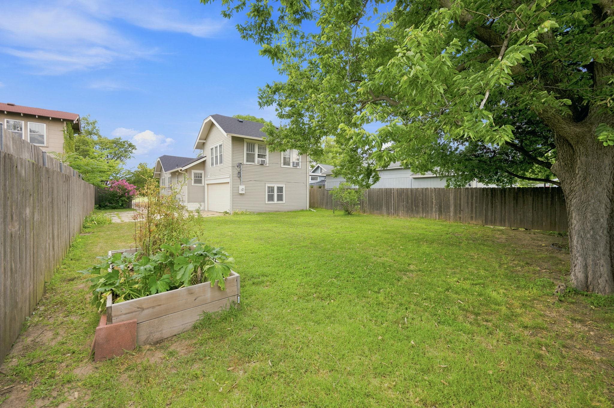 924 N Amidon Ave Property Photo 28