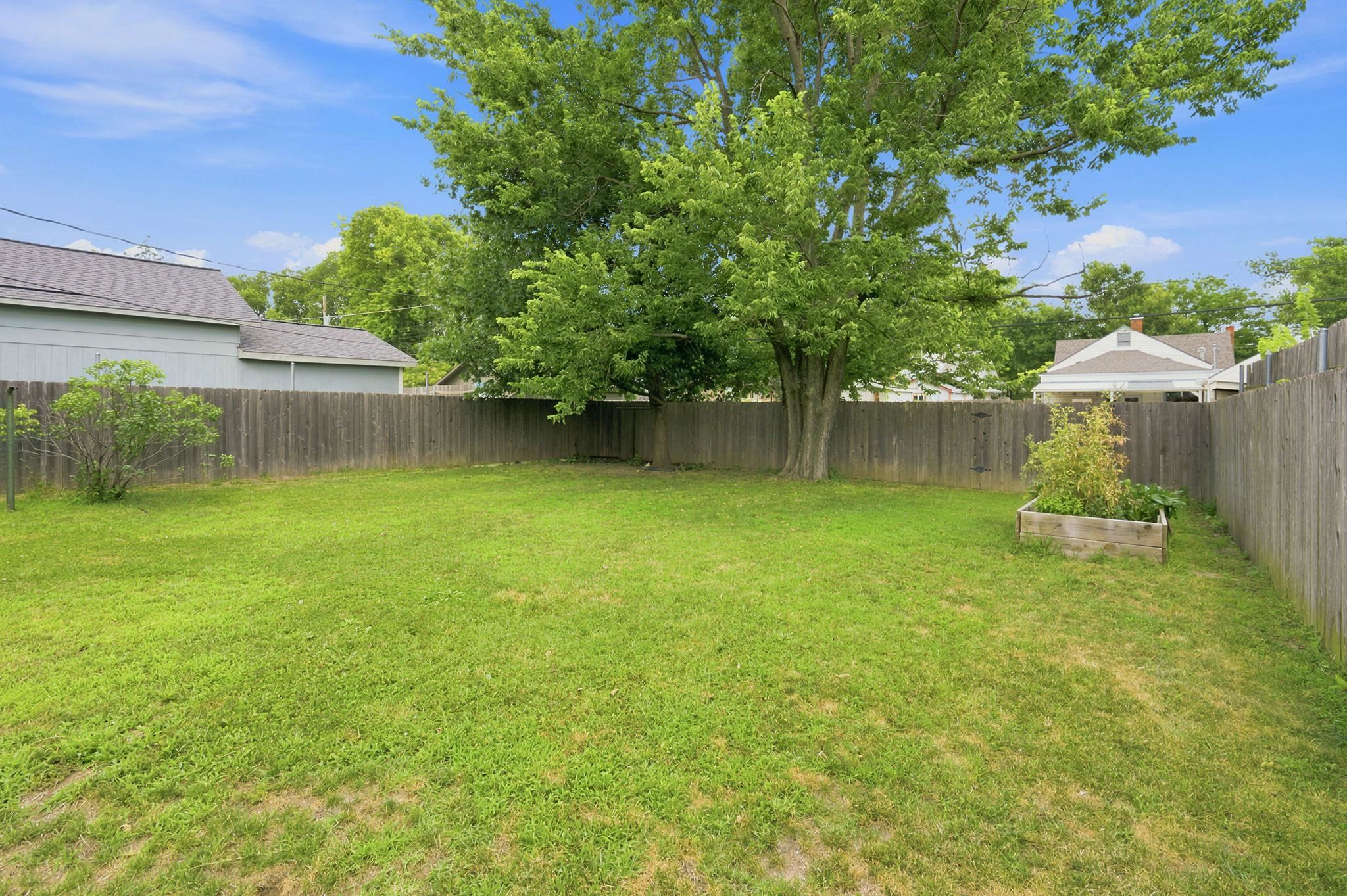 924 N Amidon Ave Property Photo 29