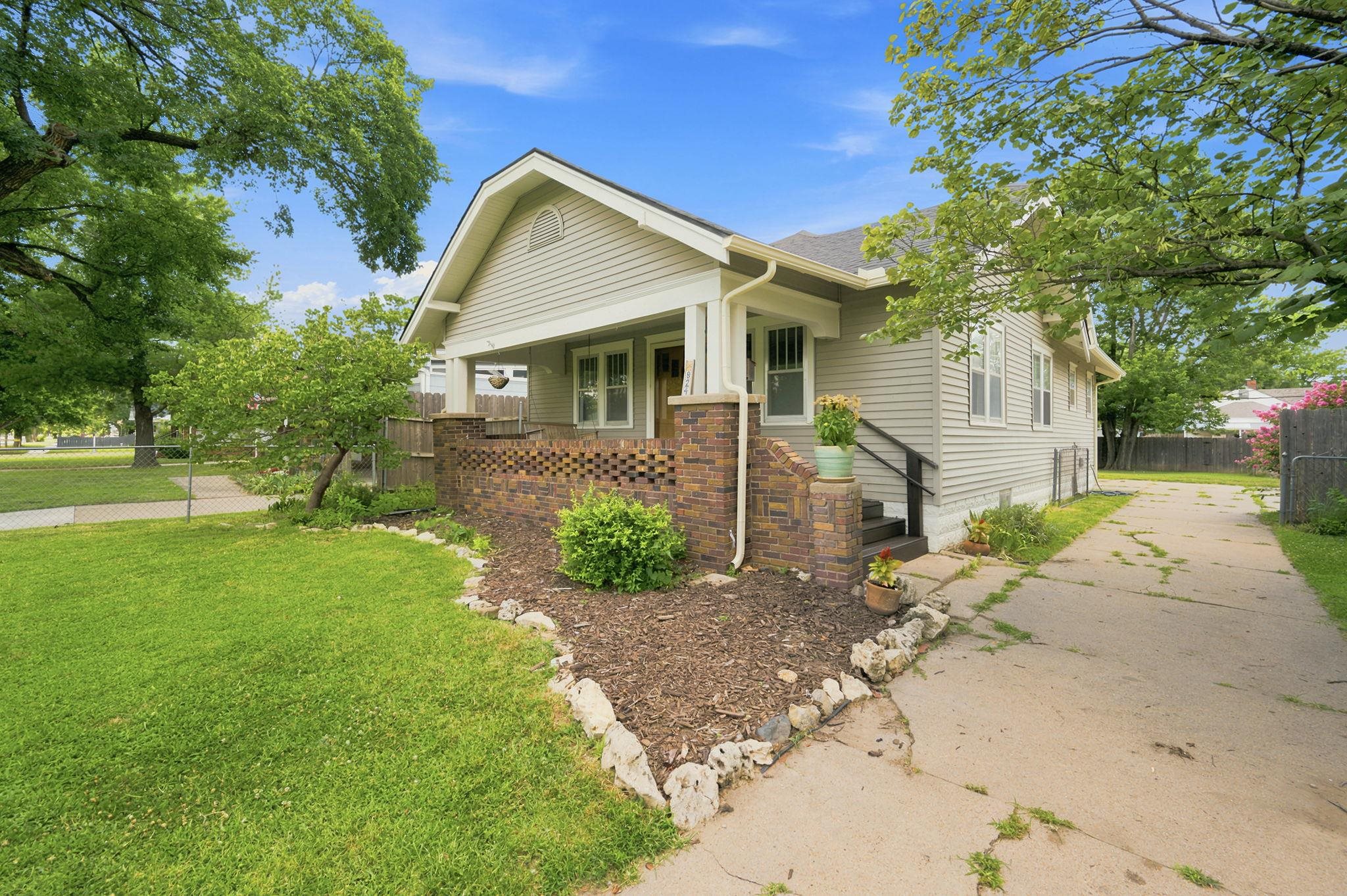 924 N Amidon Ave Property Photo 32