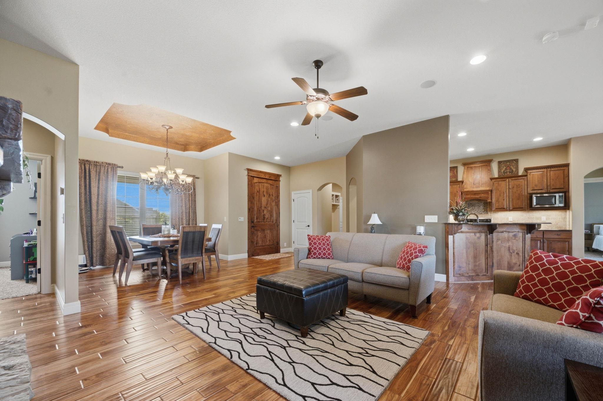 14213 W Monterey Property Photo 5