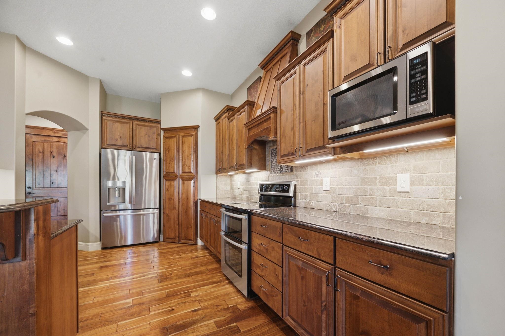 14213 W Monterey Property Photo 7