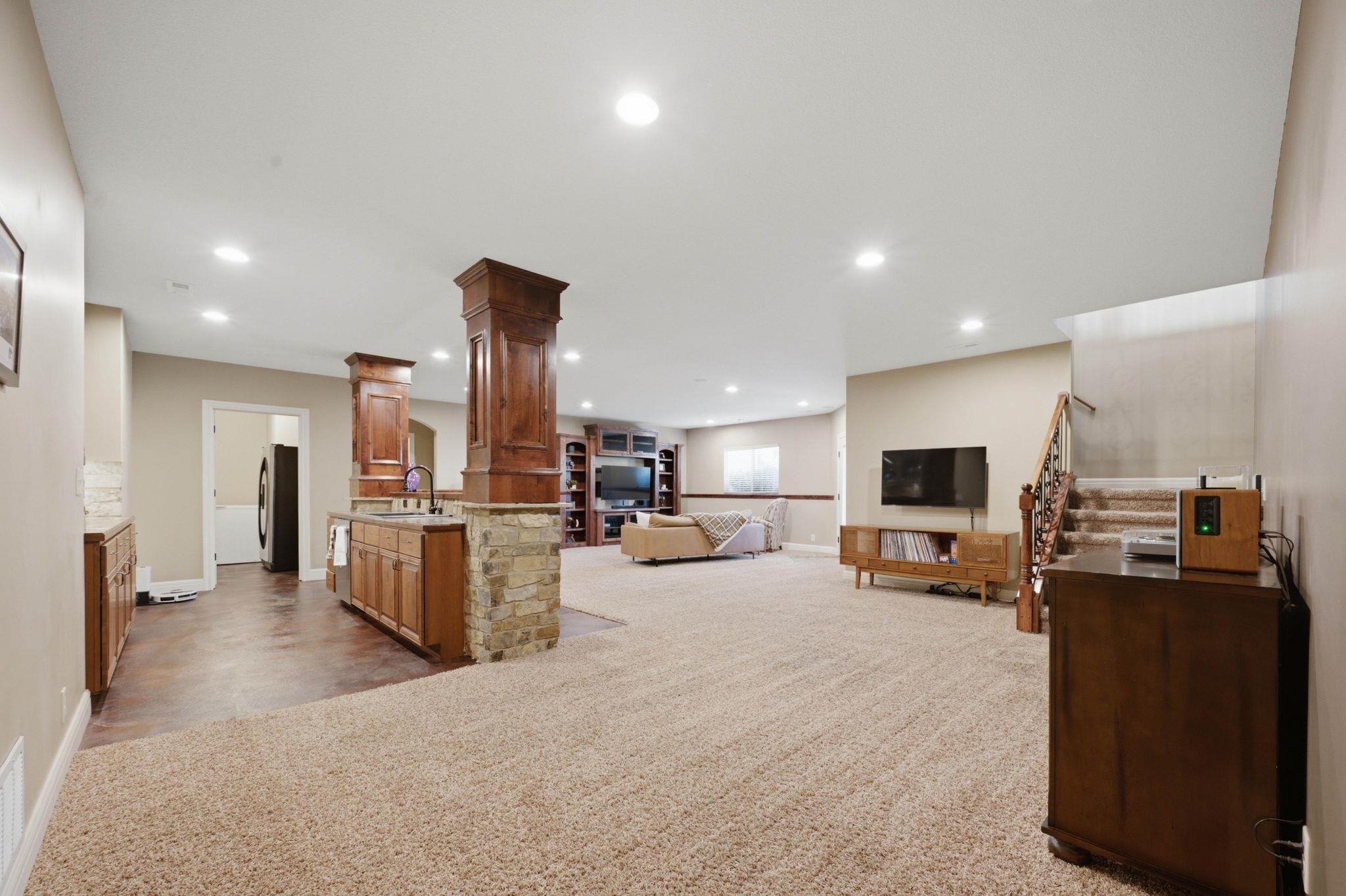 14213 W Monterey Property Photo 19