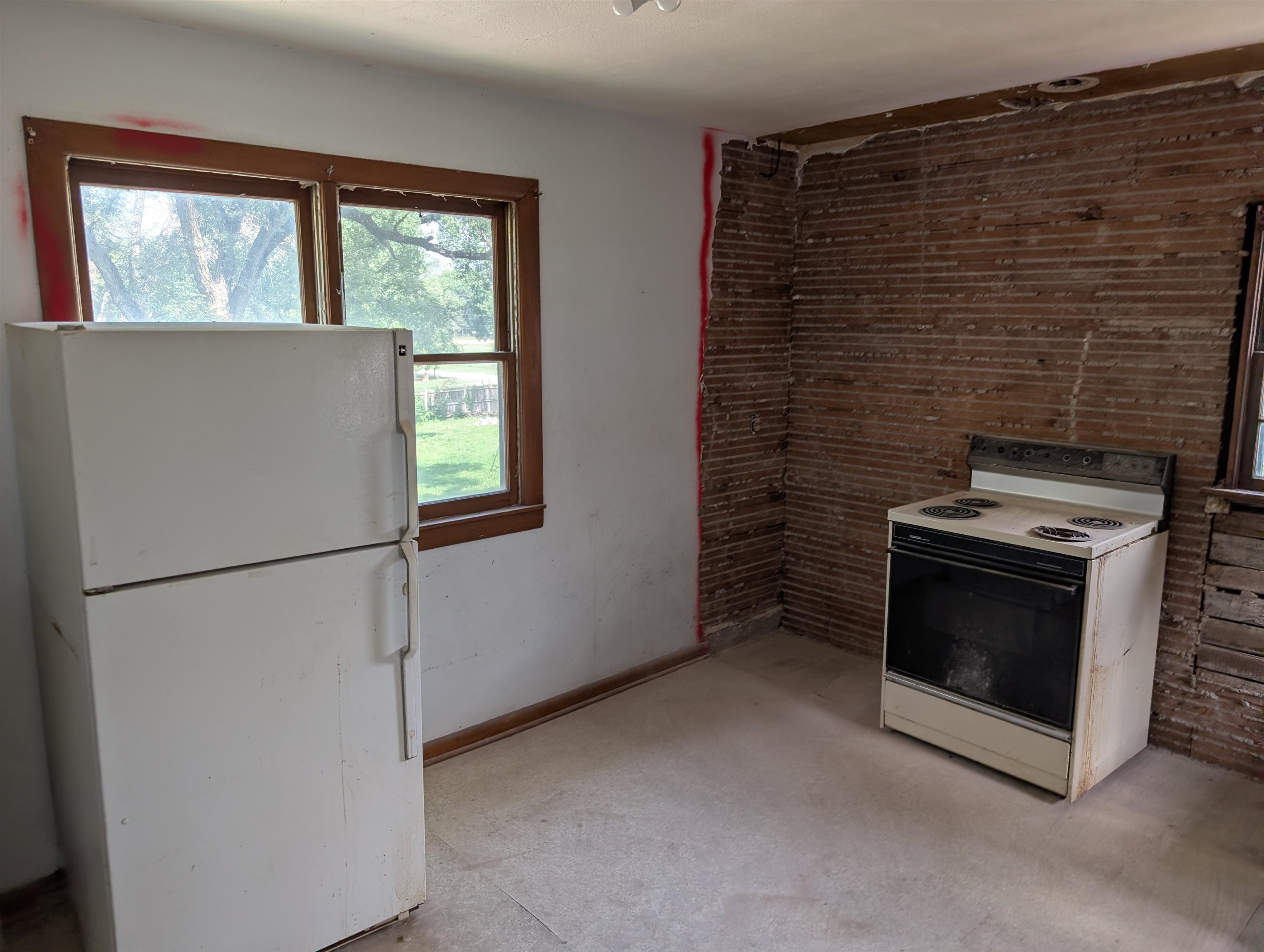 731 Bluff Property Photo 8