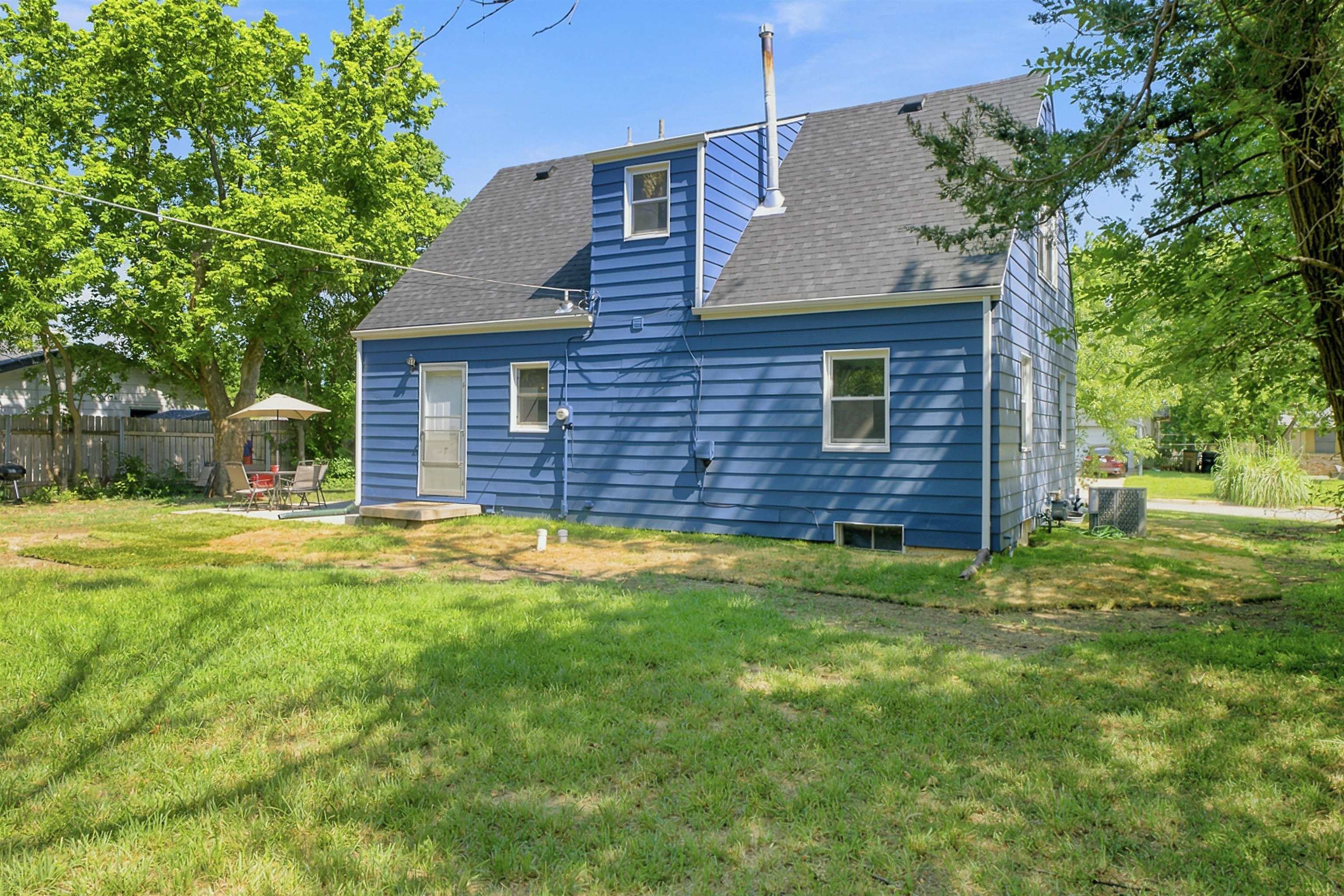 2013 E Fairchild Property Photo 27