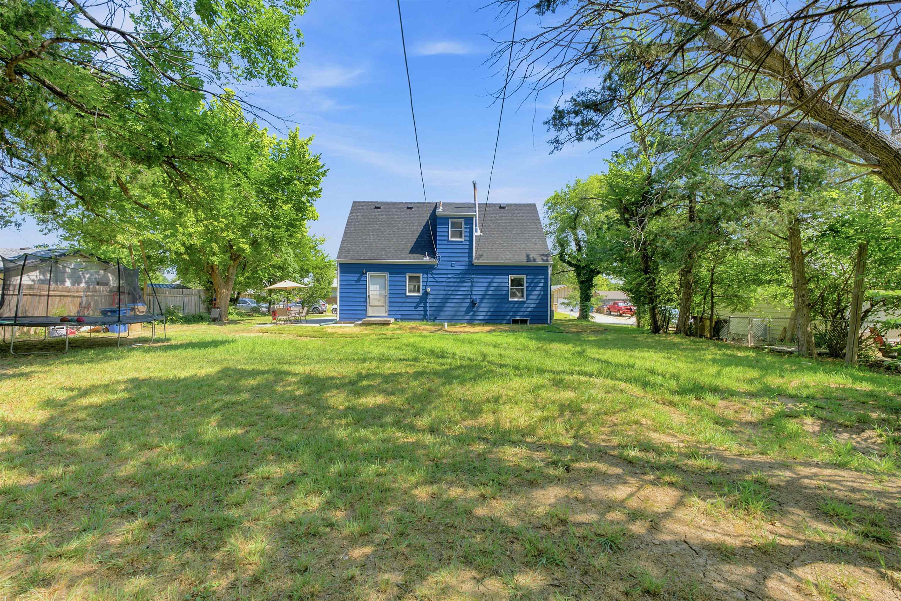 2013 E Fairchild Property Photo 28