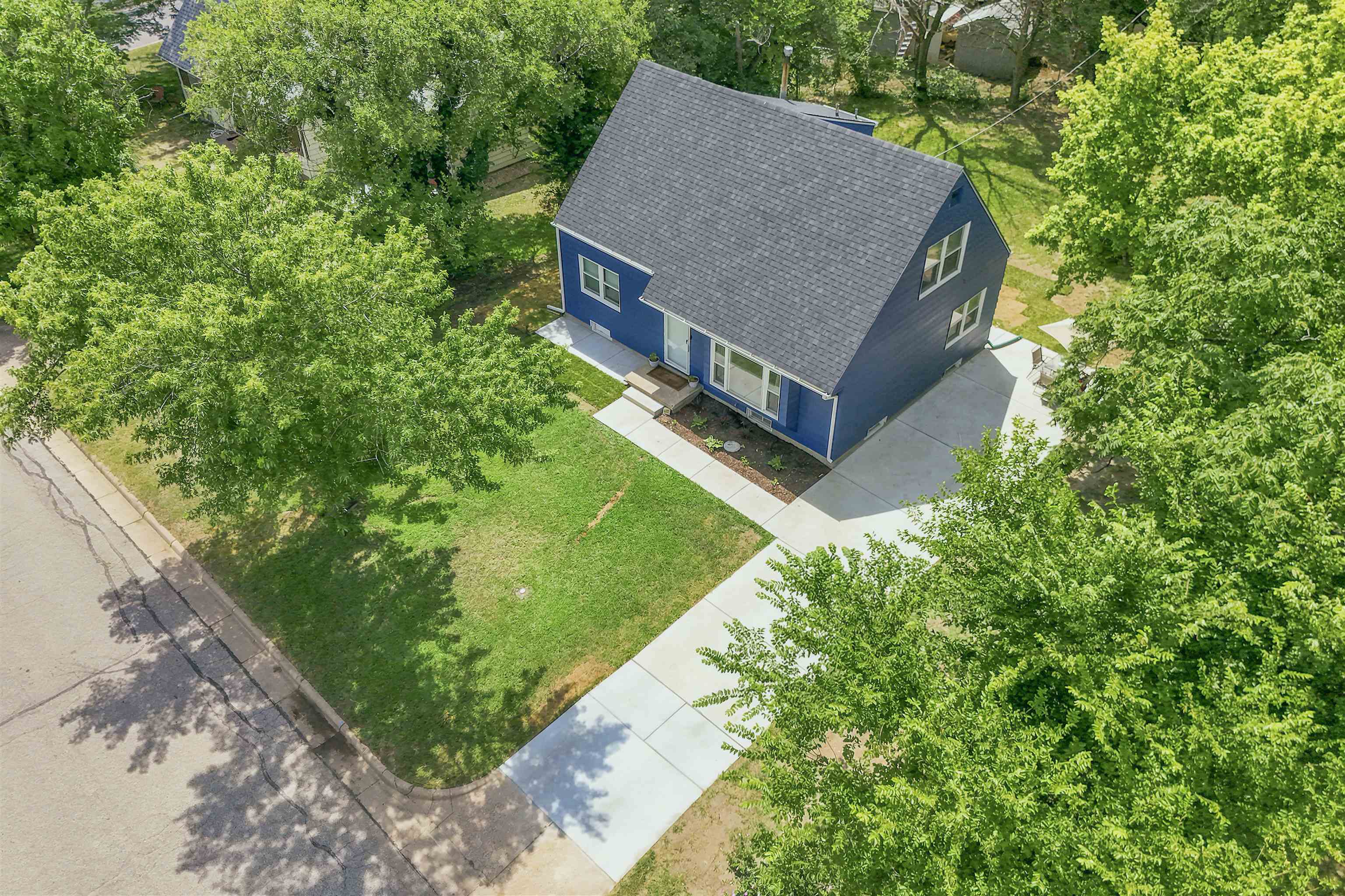 2013 E Fairchild Property Photo 29
