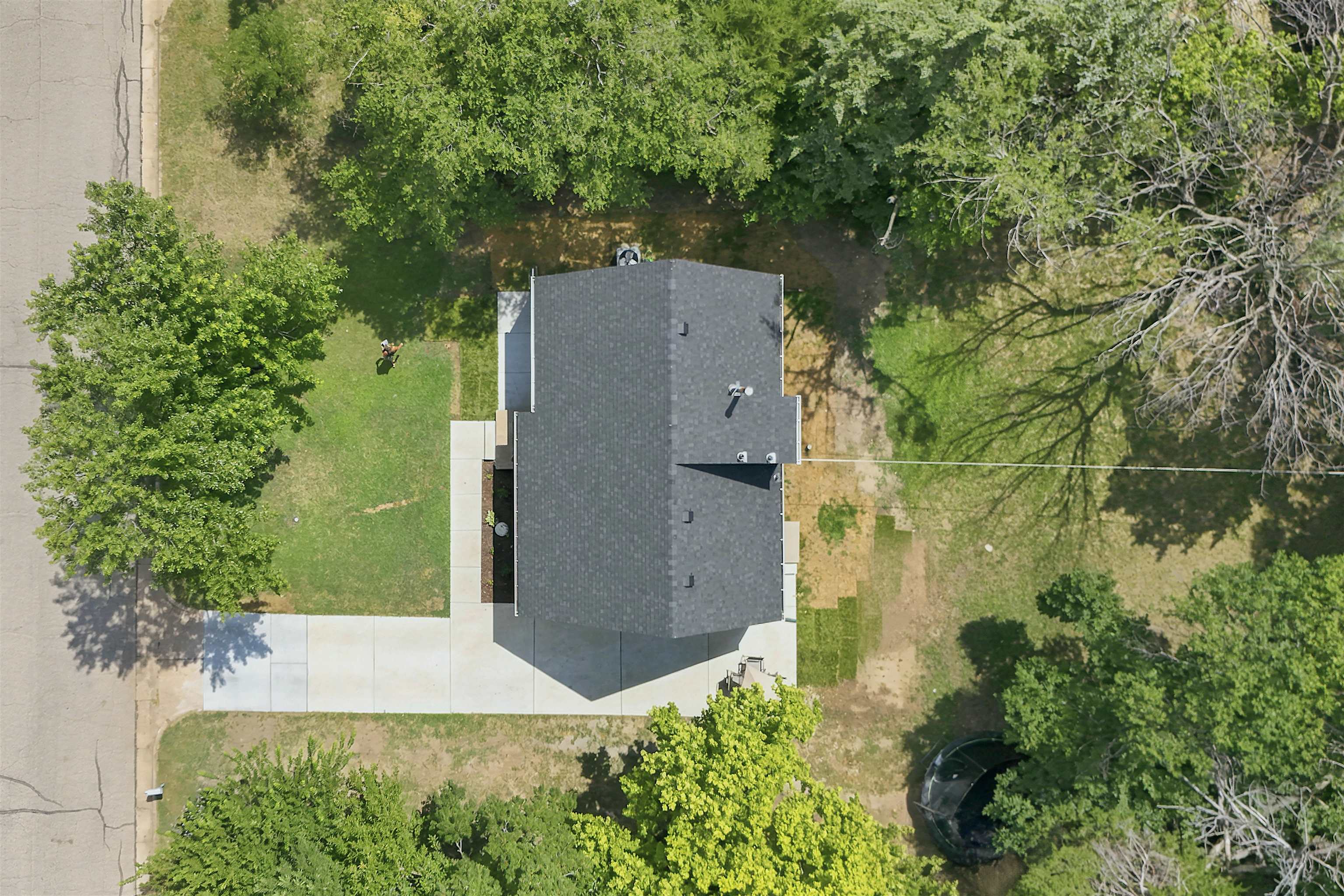 2013 E Fairchild Property Photo 31