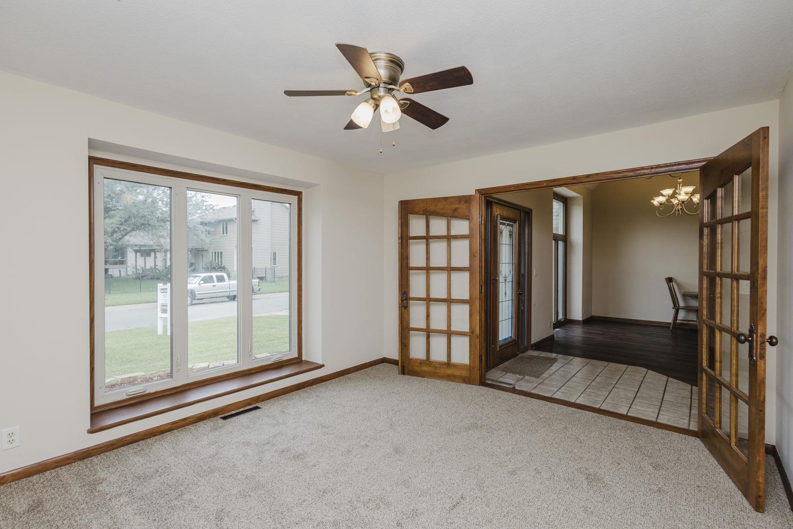 1212 N Coachhouse Rd Property Photo 8