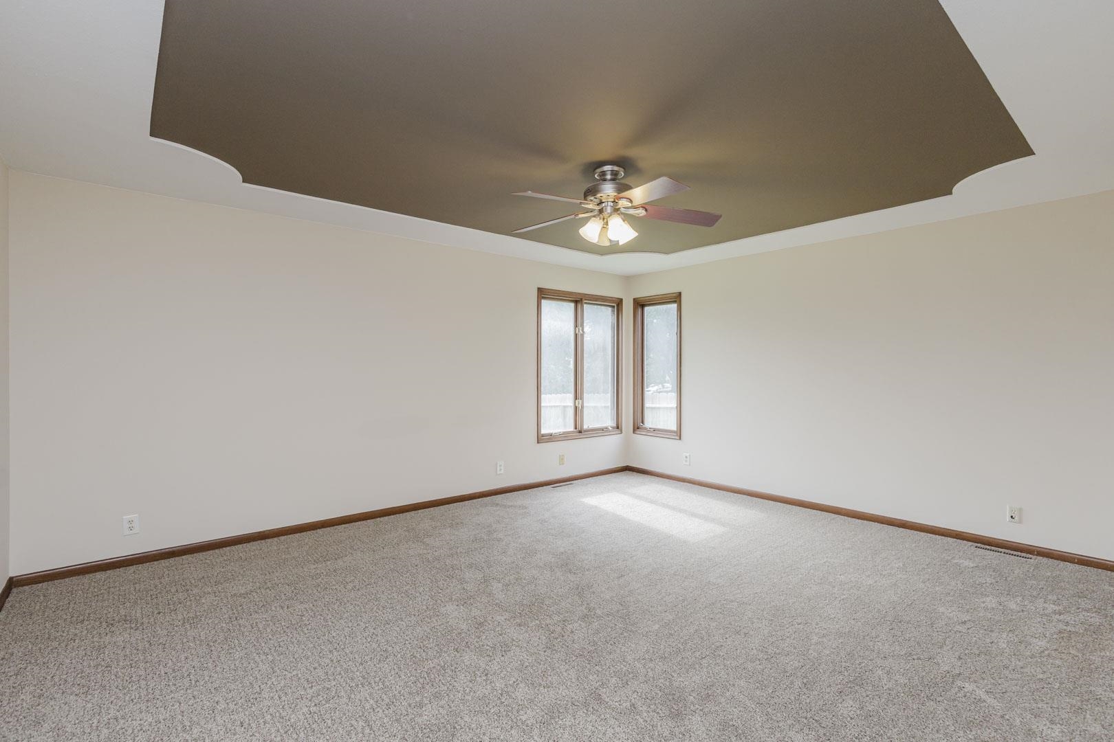 1212 N Coachhouse Rd Property Photo 17