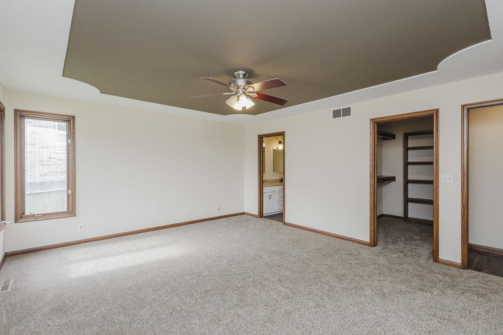 1212 N Coachhouse Rd Property Photo 18