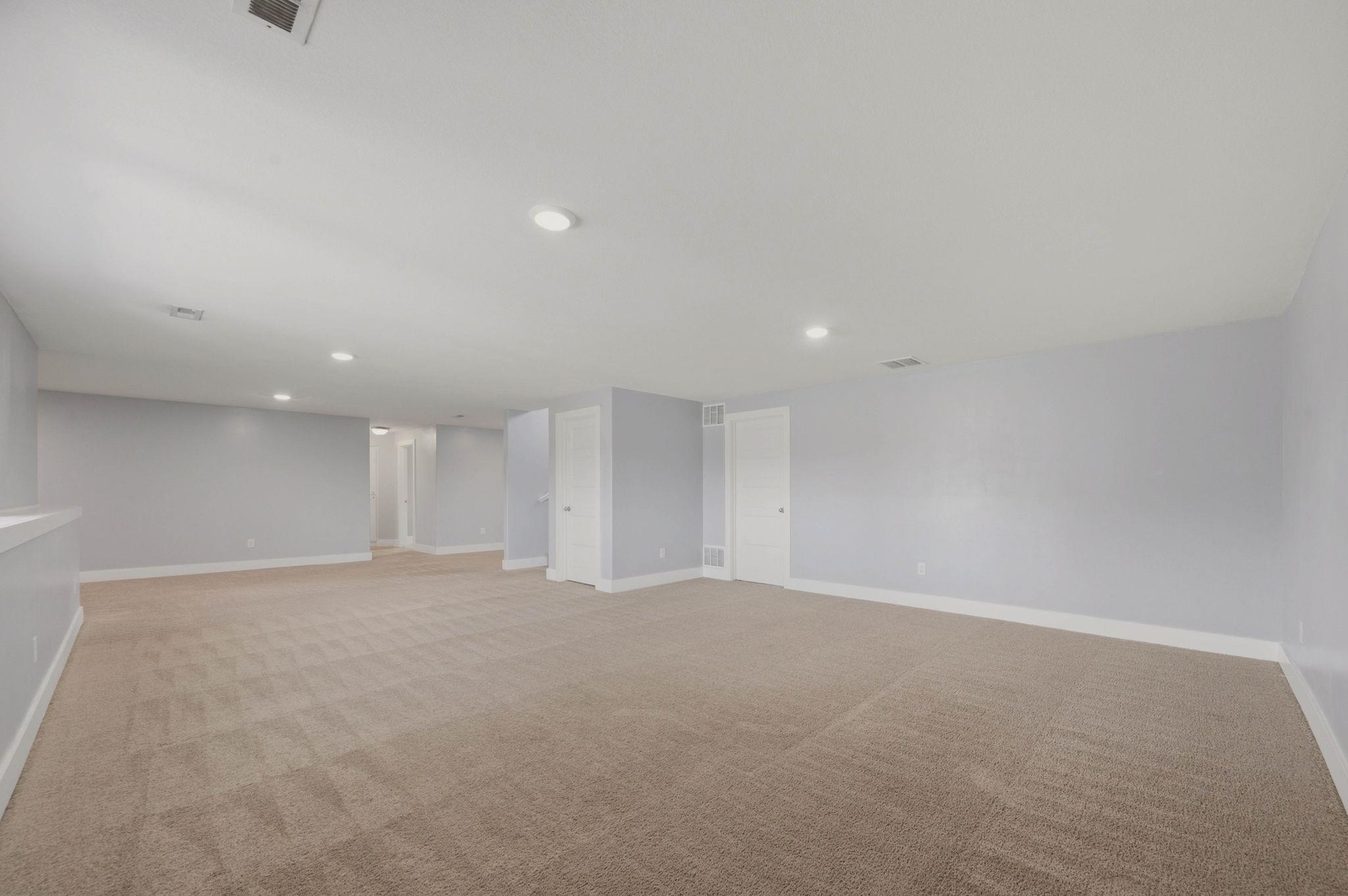 1601 N Blackstone Property Photo 26