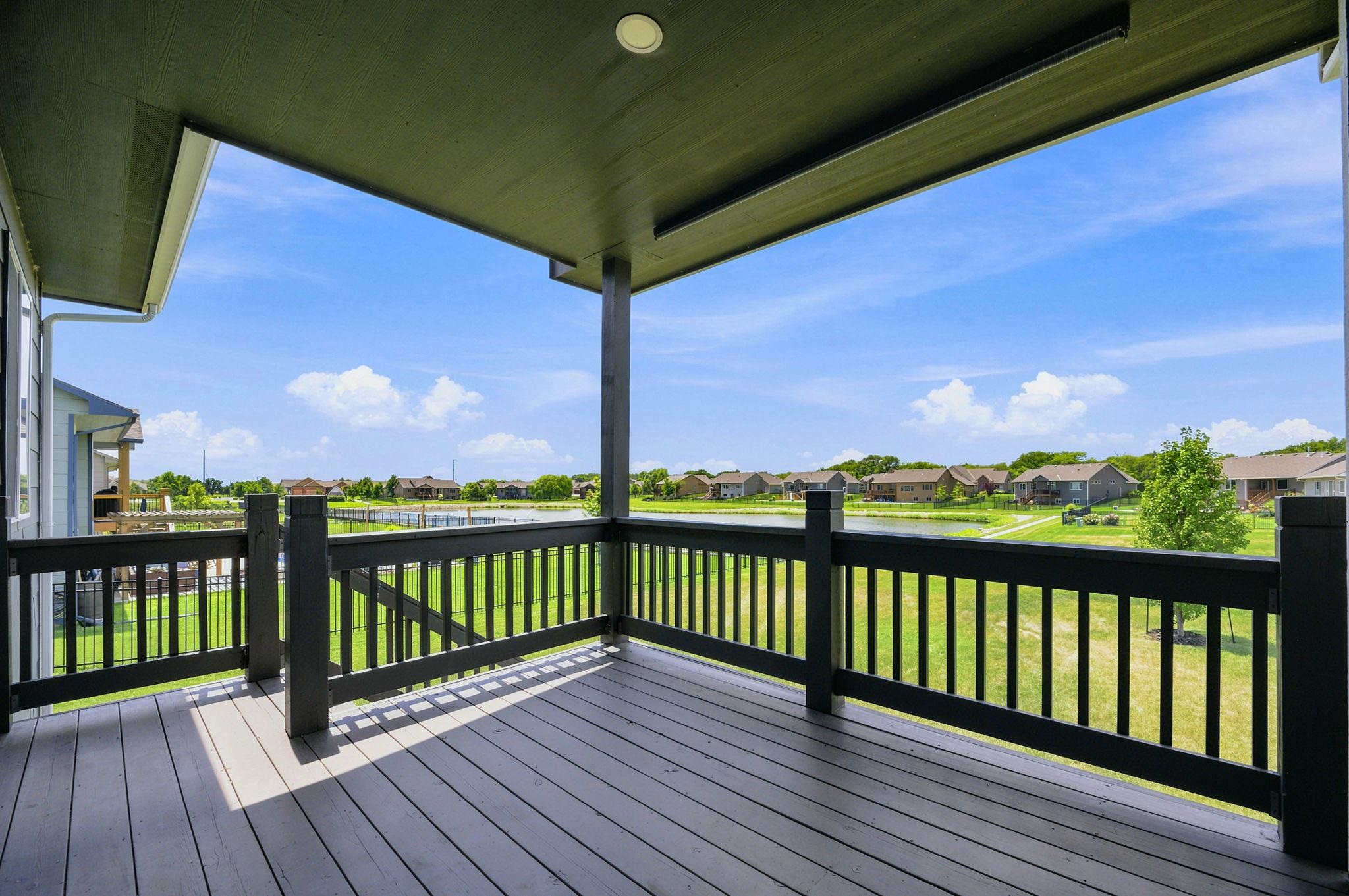 1601 N Blackstone Property Photo 36