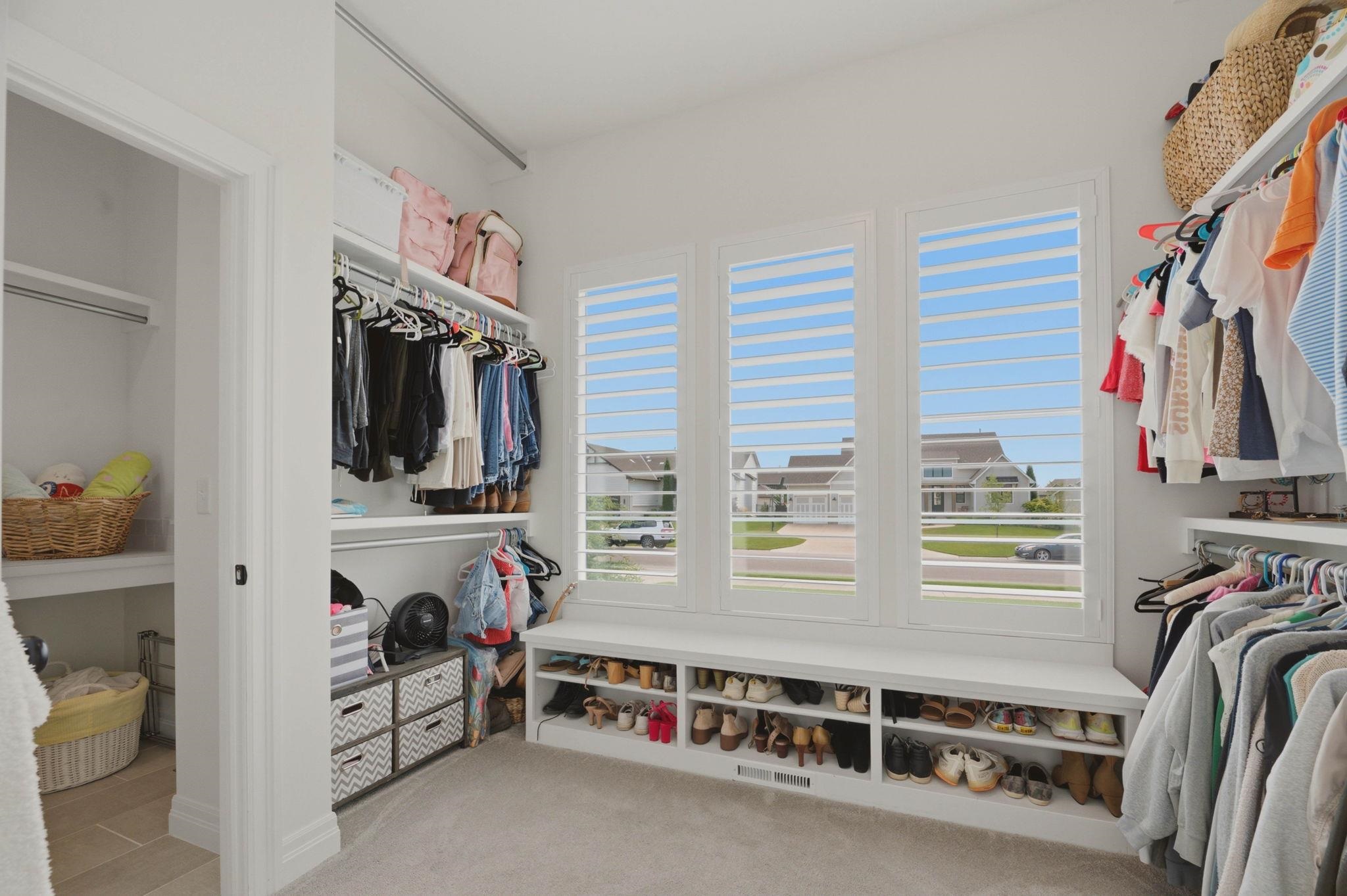 2403 N Bluestone St Property Photo 18