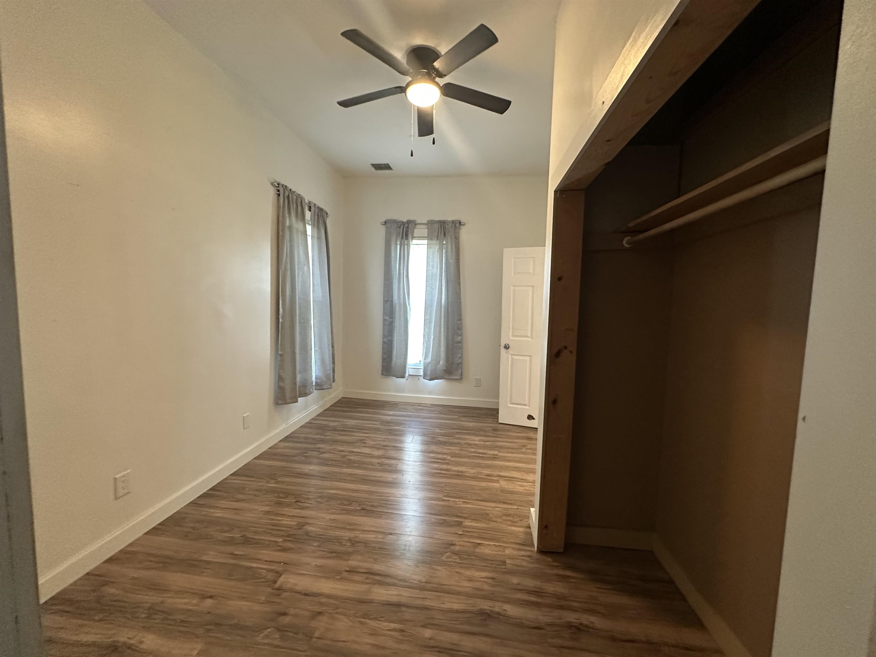 219 N Market St. Property Photo 10