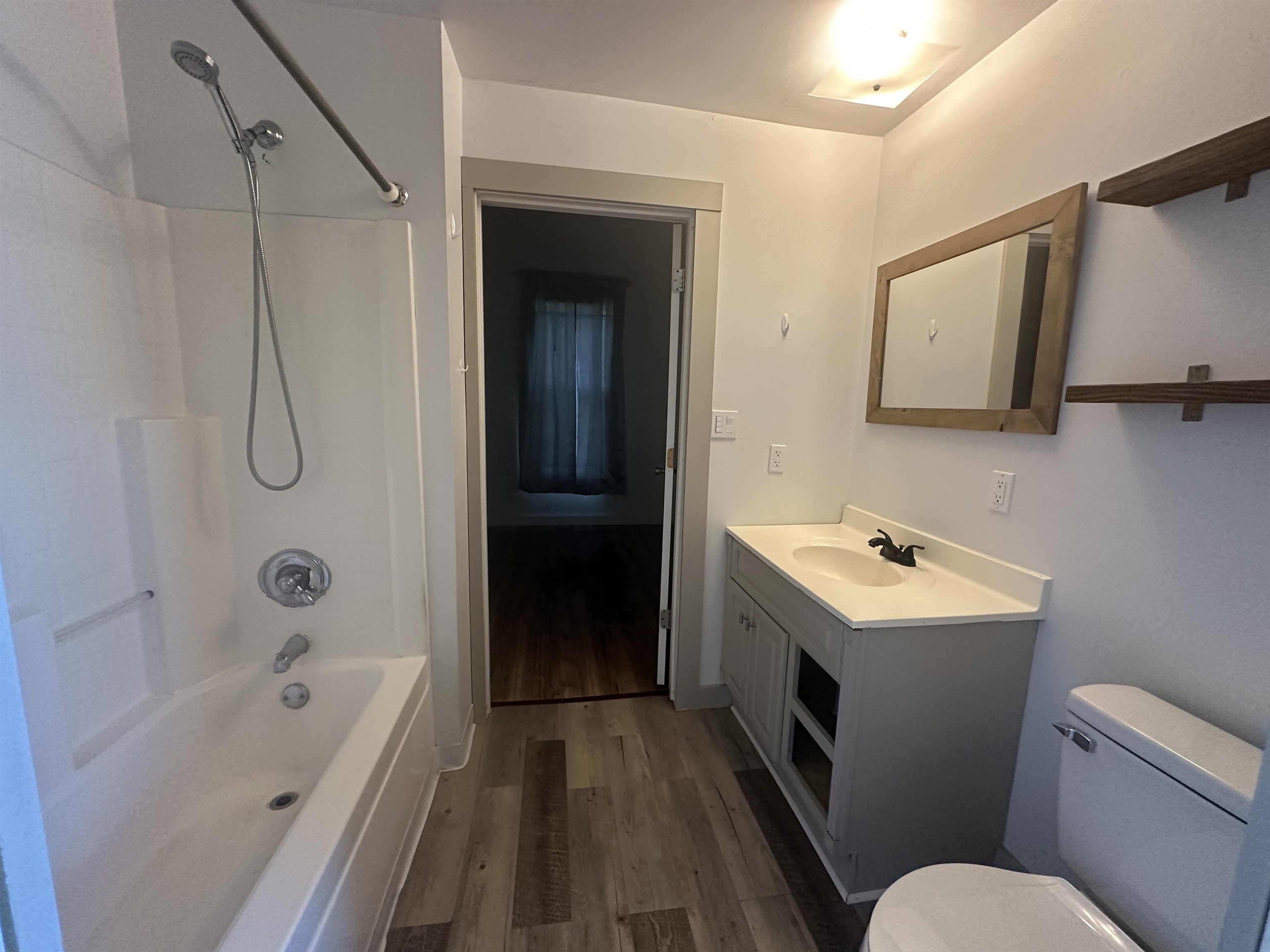 219 N Market St. Property Photo 12