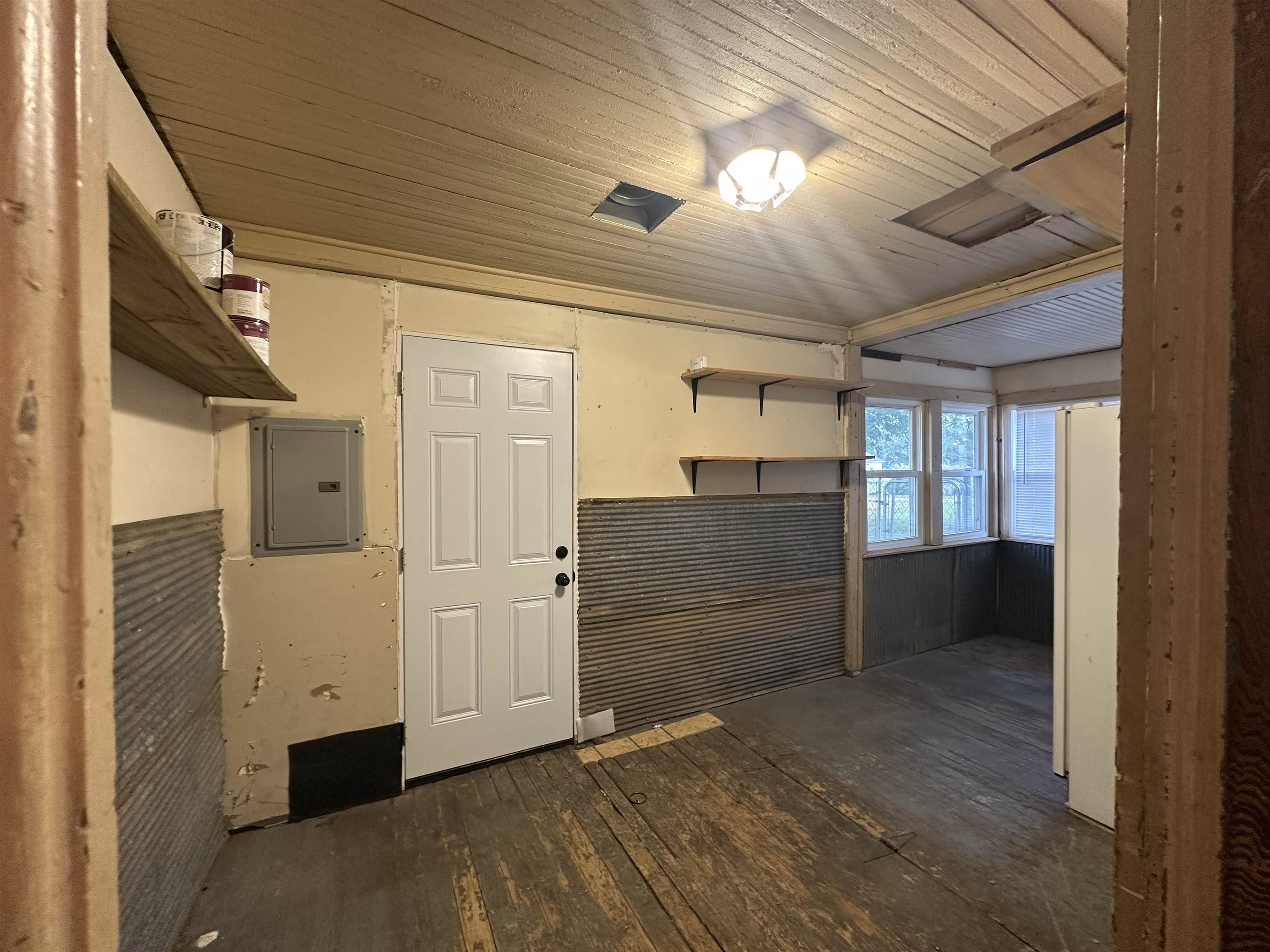 219 N Market St. Property Photo 20