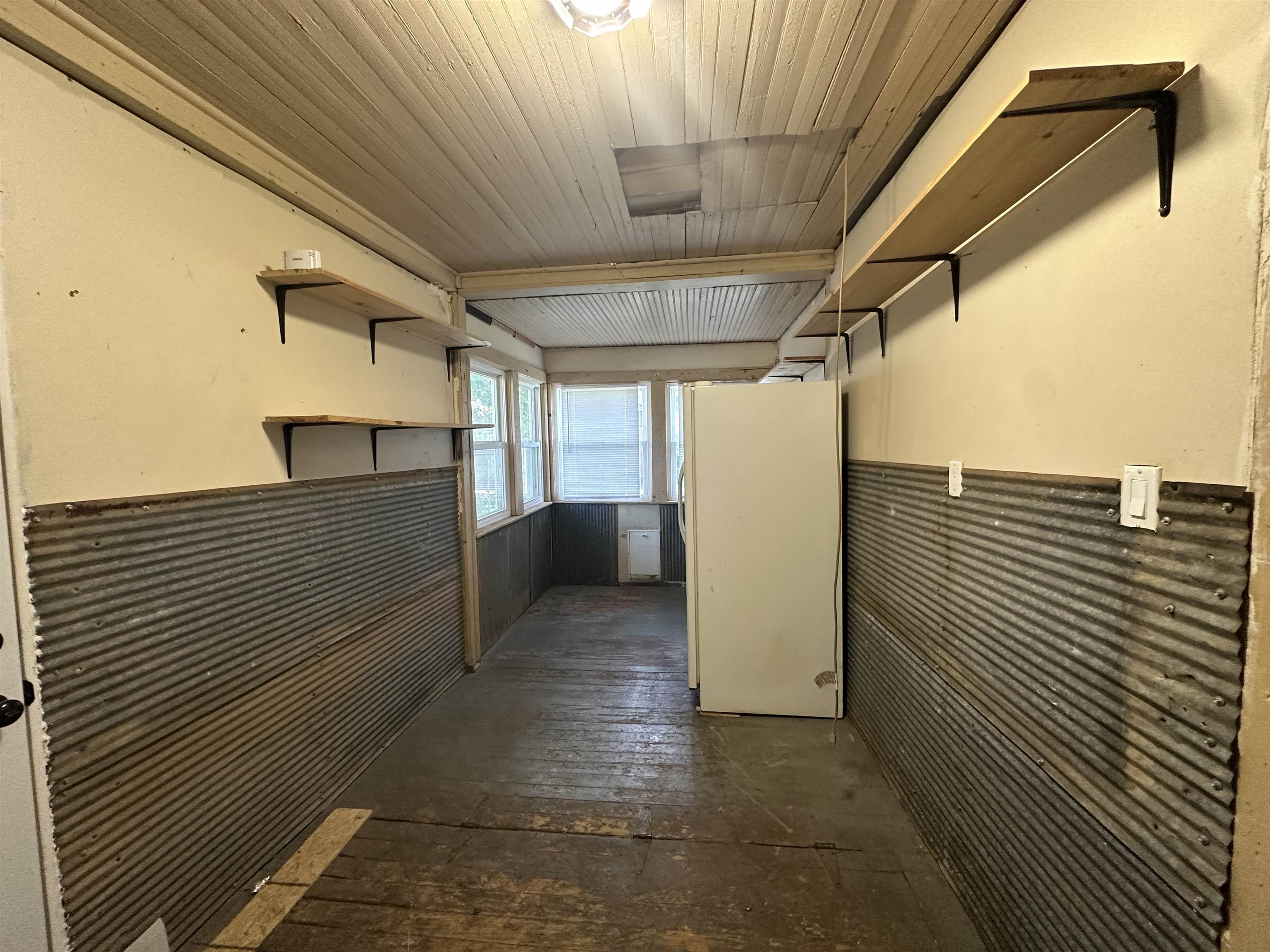 219 N Market St. Property Photo 21