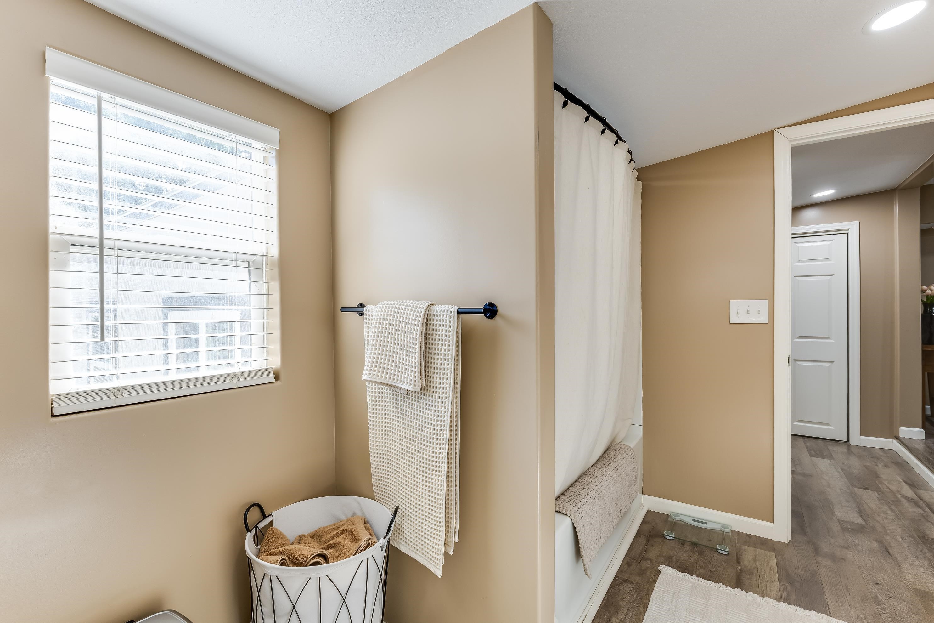 2819 N Park Place Property Photo 13