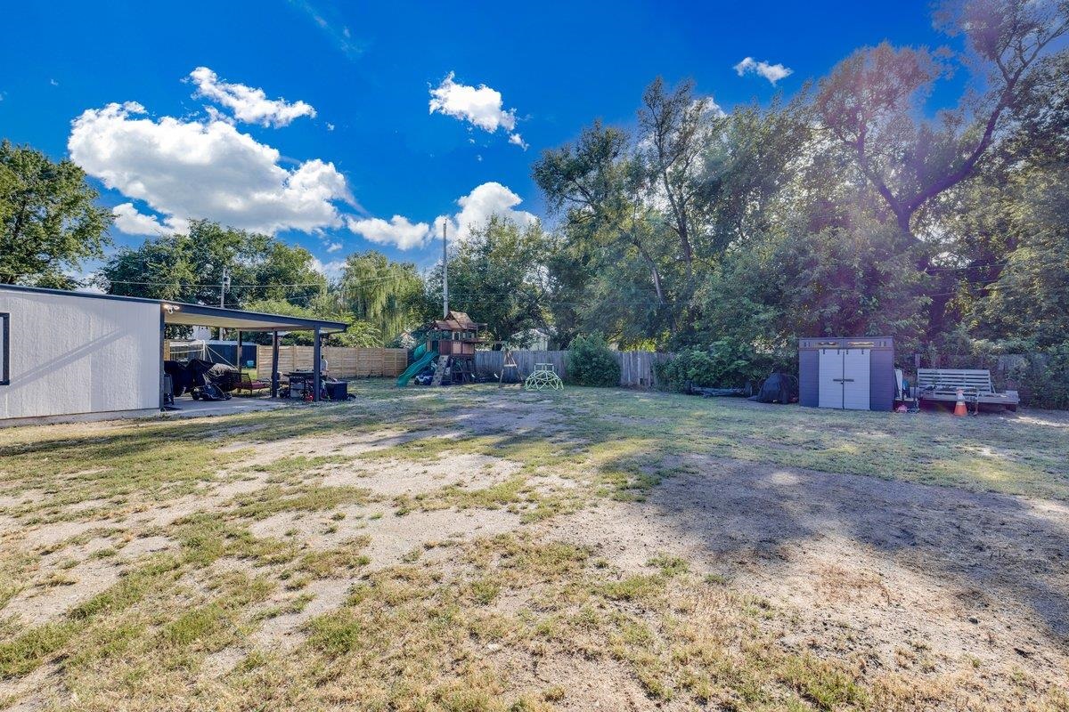 2819 N Park Place Property Photo 21
