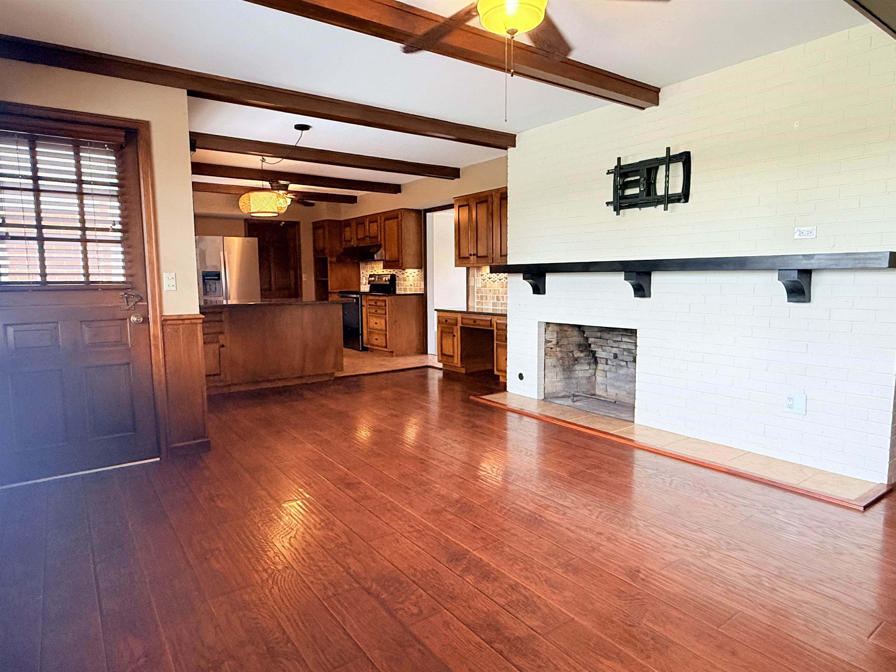 312 Willow Rd. Property Photo 13