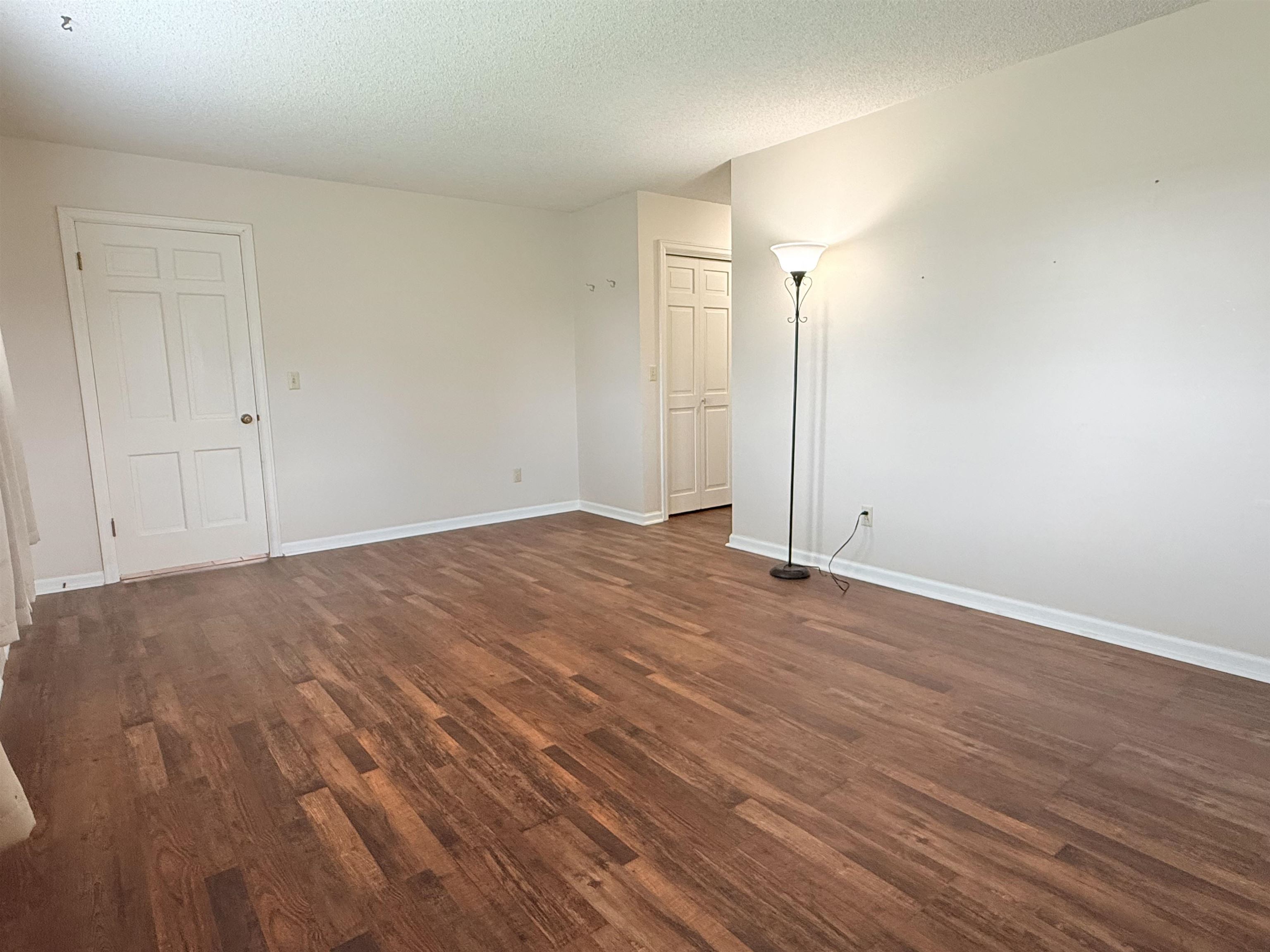 312 Willow Rd. Property Photo 14