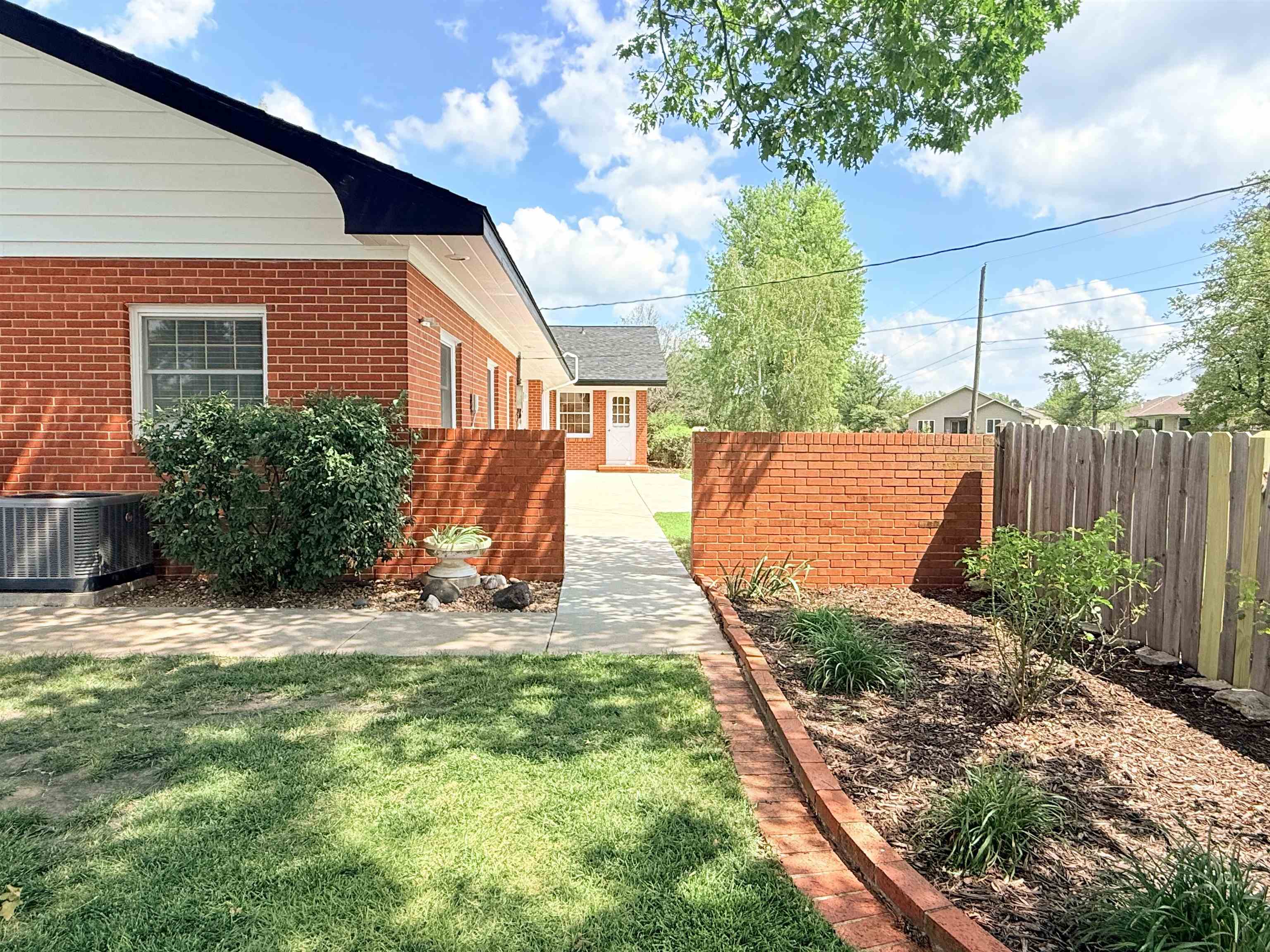 312 Willow Rd. Property Photo 36