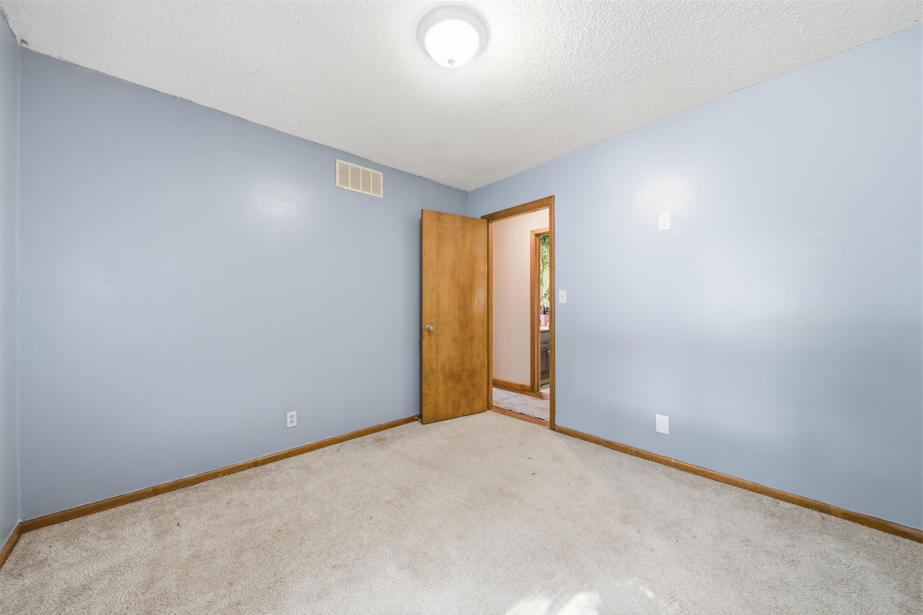 1527 Westborough Property Photo 17