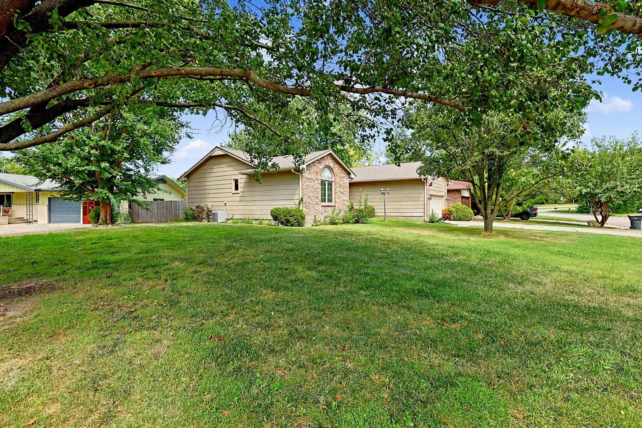 405 Sherman Dr Property Photo 36