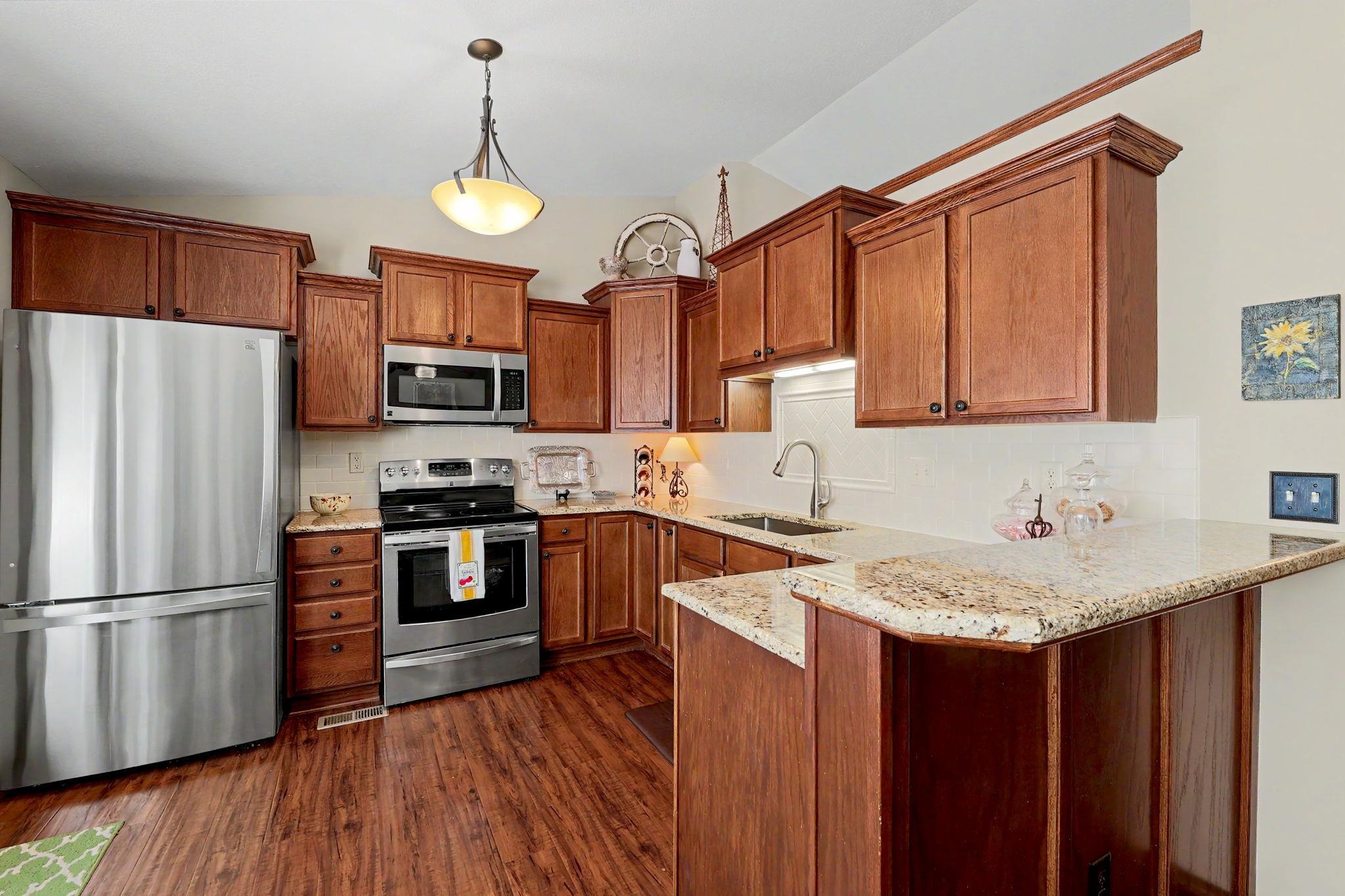 2906 N Emerson St Property Photo 10