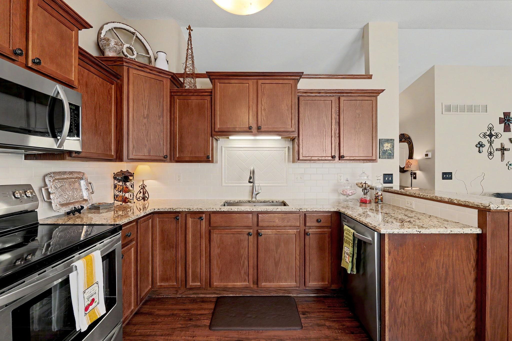 2906 N Emerson St Property Photo 12