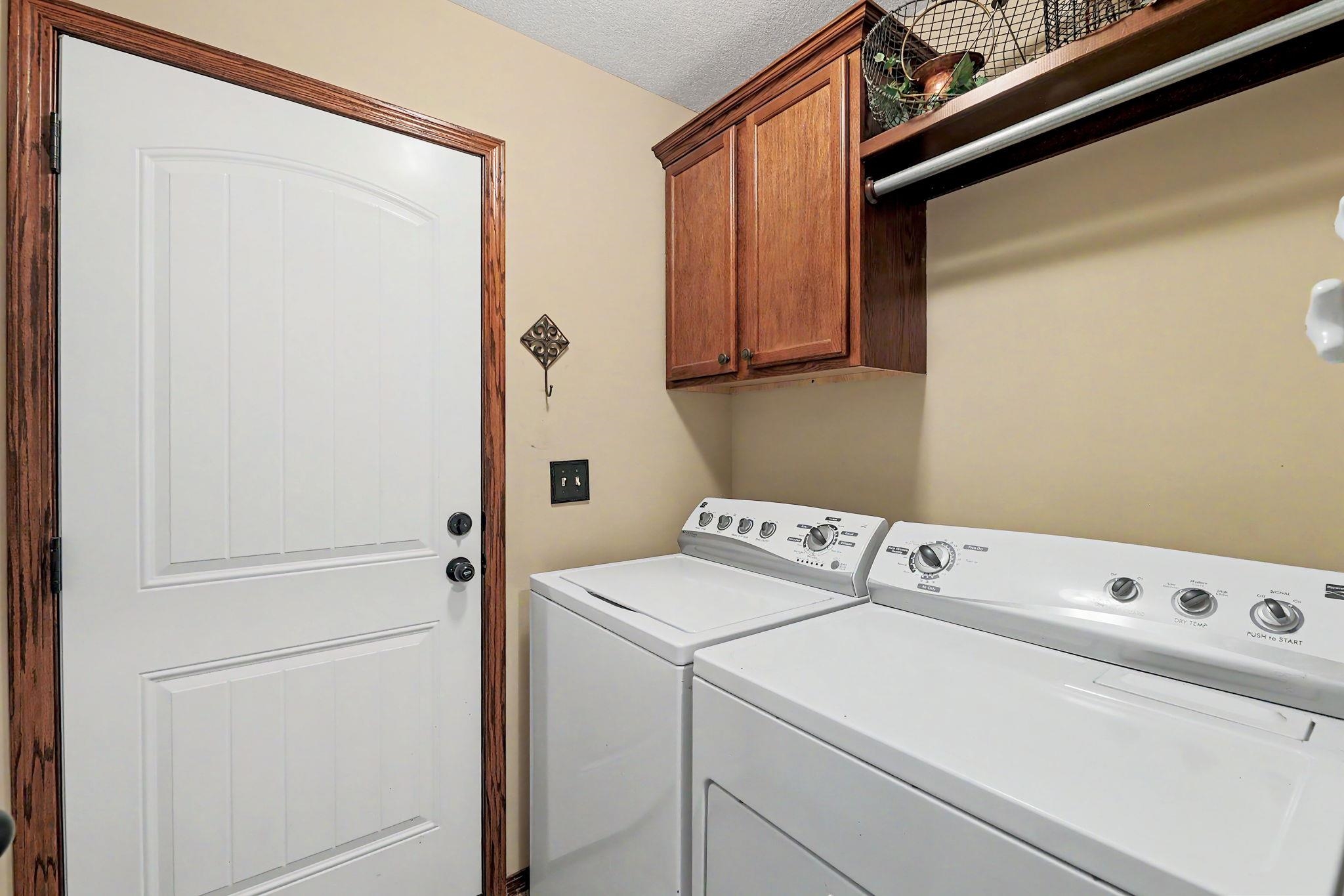 2906 N Emerson St Property Photo 18
