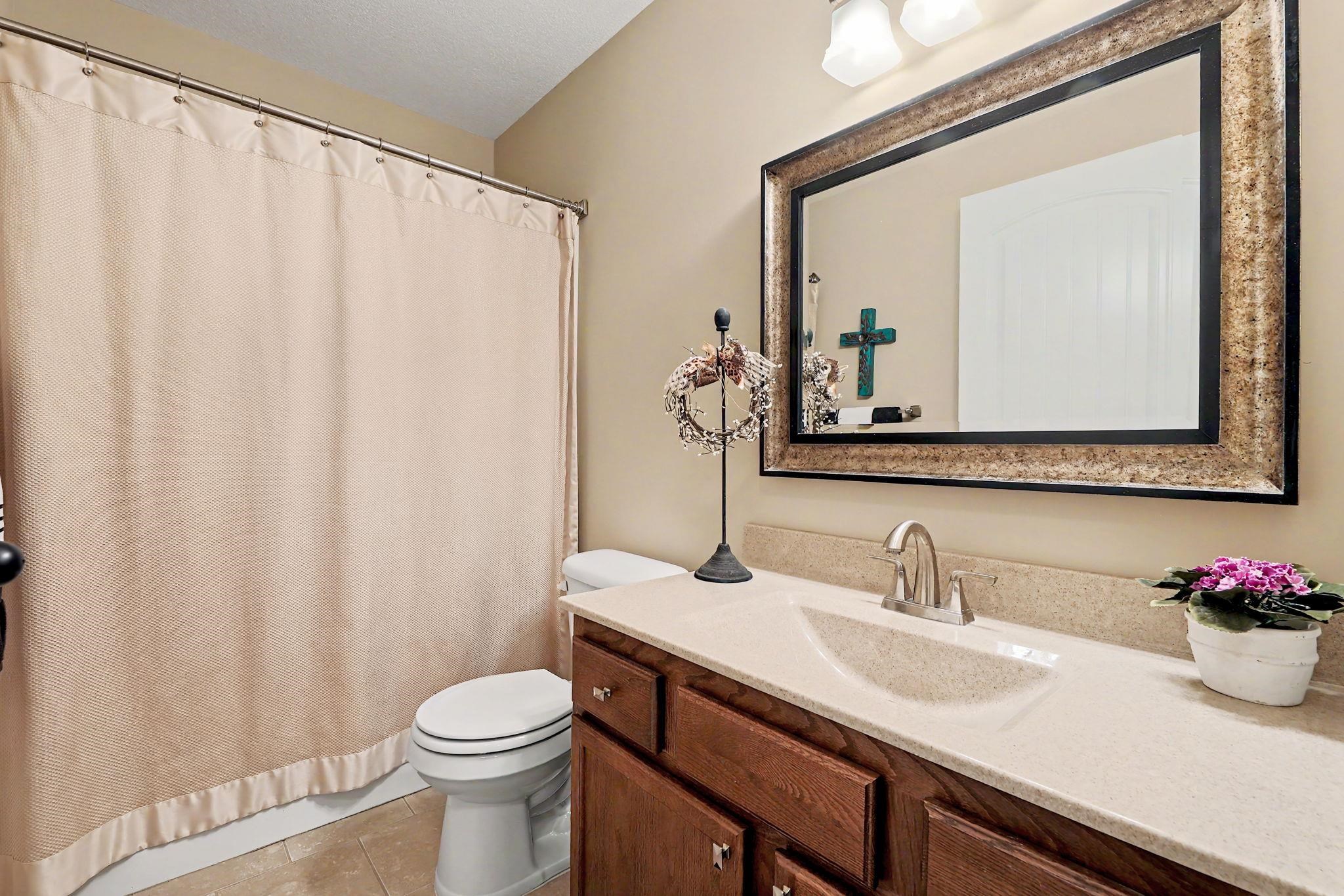 2906 N Emerson St Property Photo 20