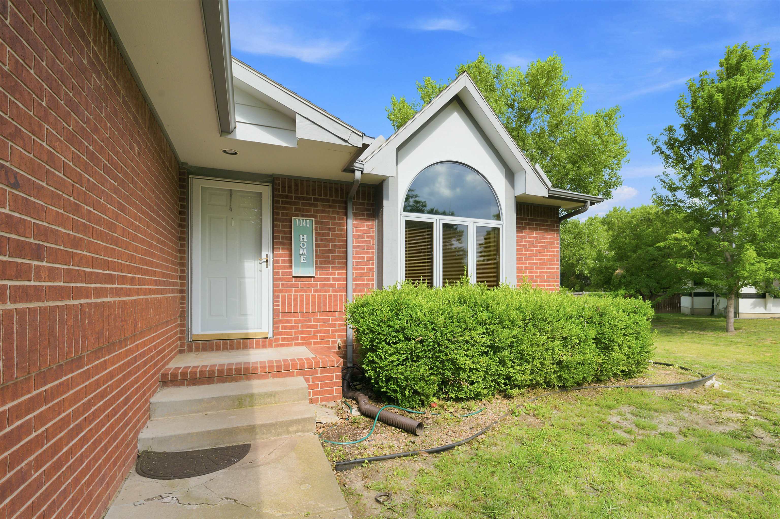 7040 E 35th Cir N Property Photo 3