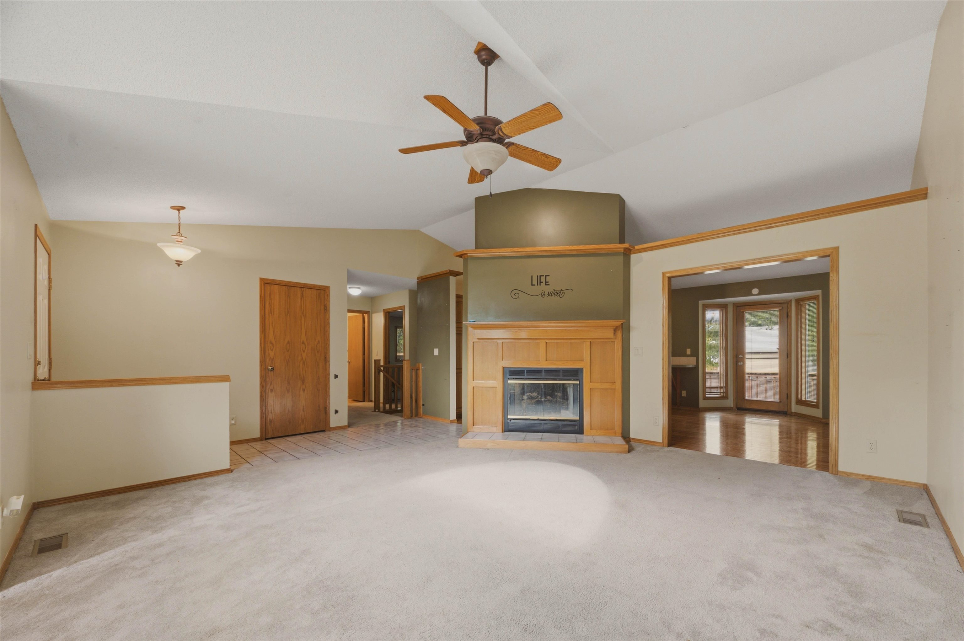 7040 E 35th Cir N Property Photo 4