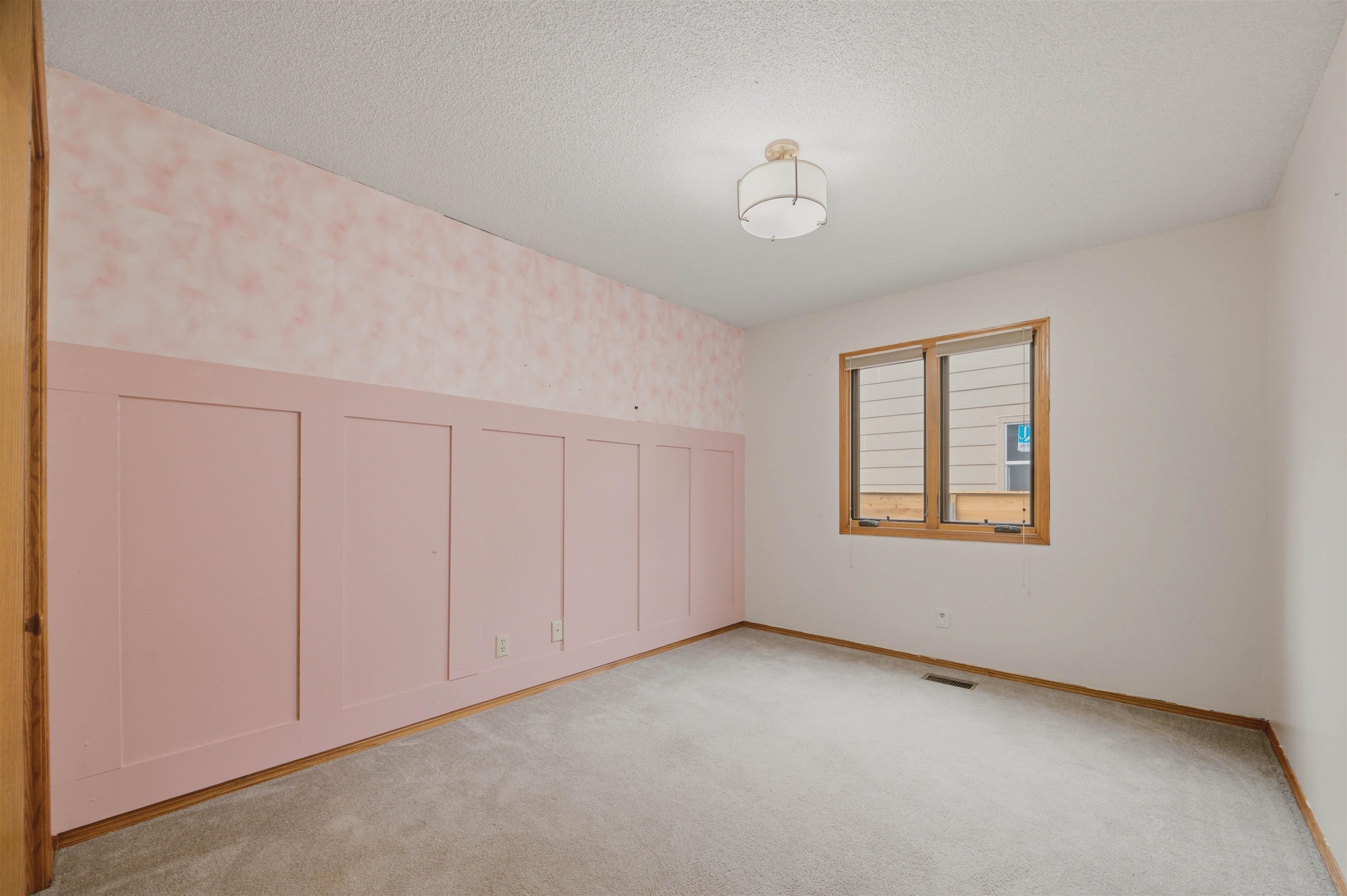 7040 E 35th Cir N Property Photo 14