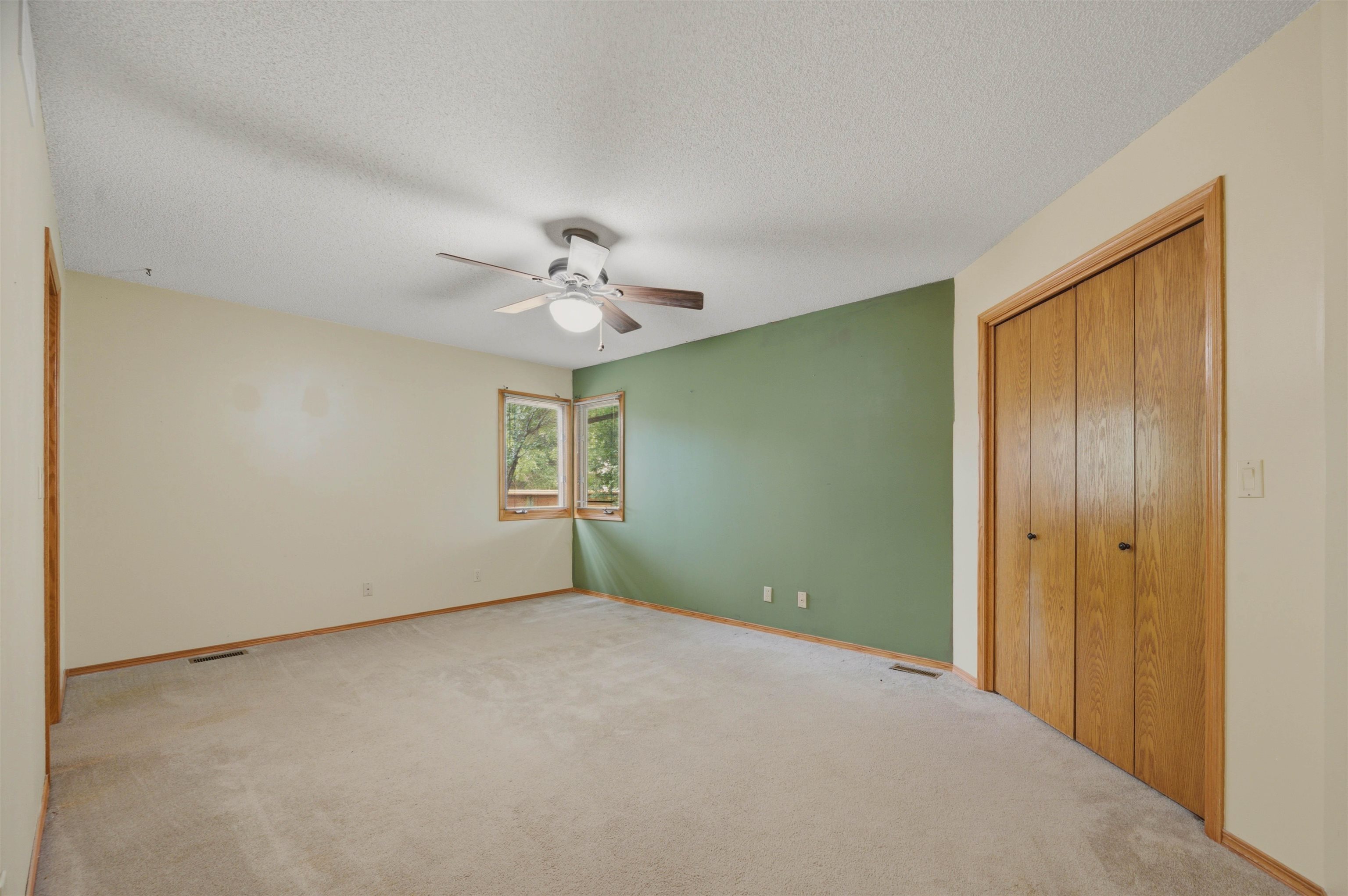 7040 E 35th Cir N Property Photo 16